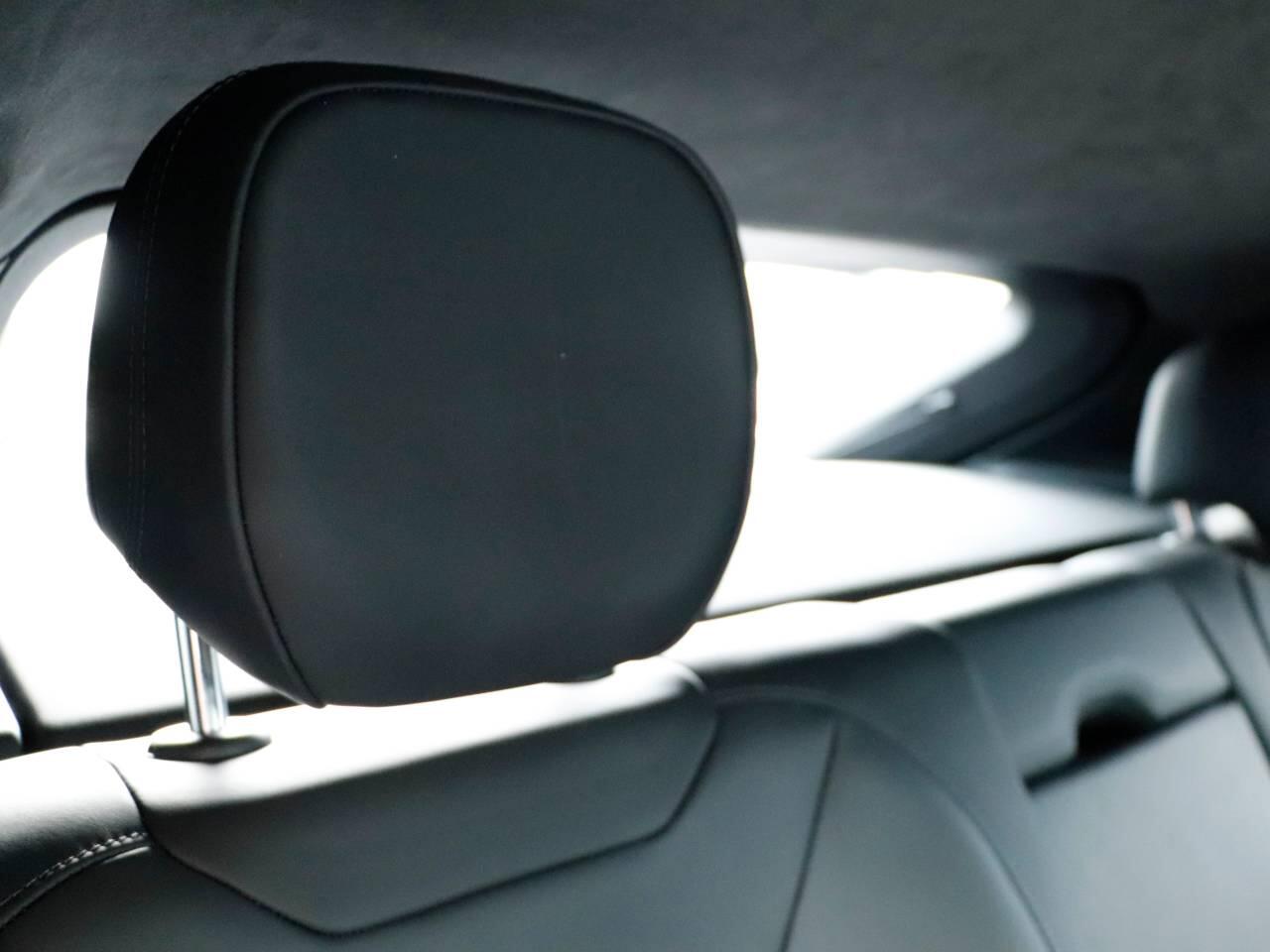 Porsche Cayenne view 20