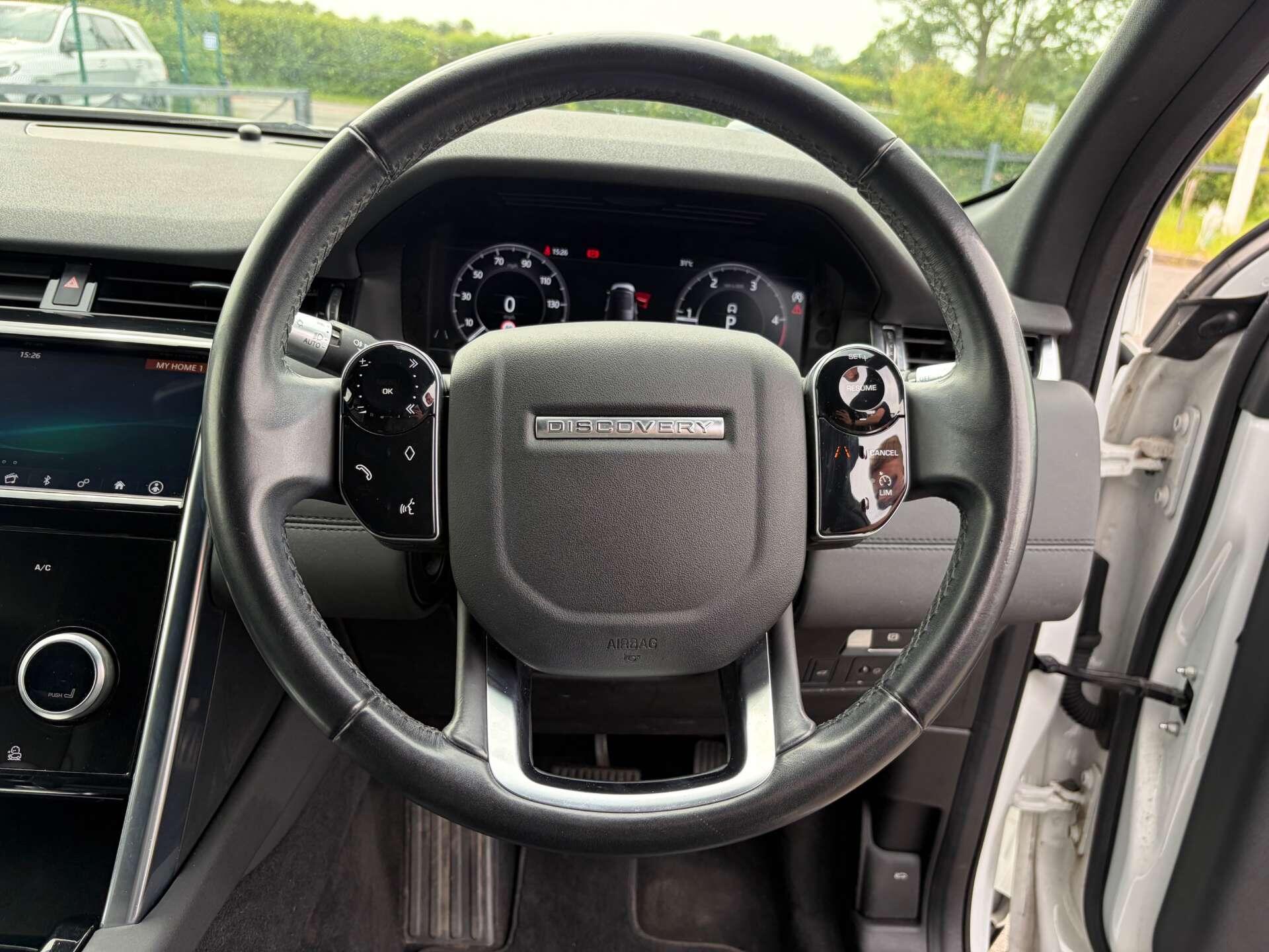 Land Rover Discovery Sport view 42