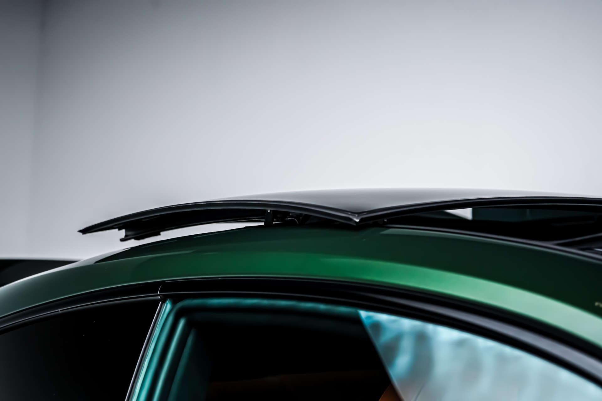 Porsche 911 view 29