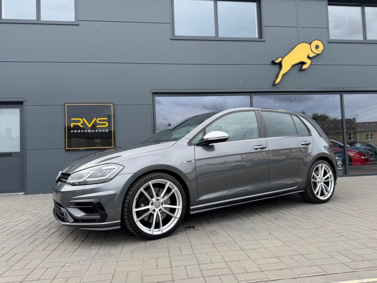 Volkswagen Golf view 6
