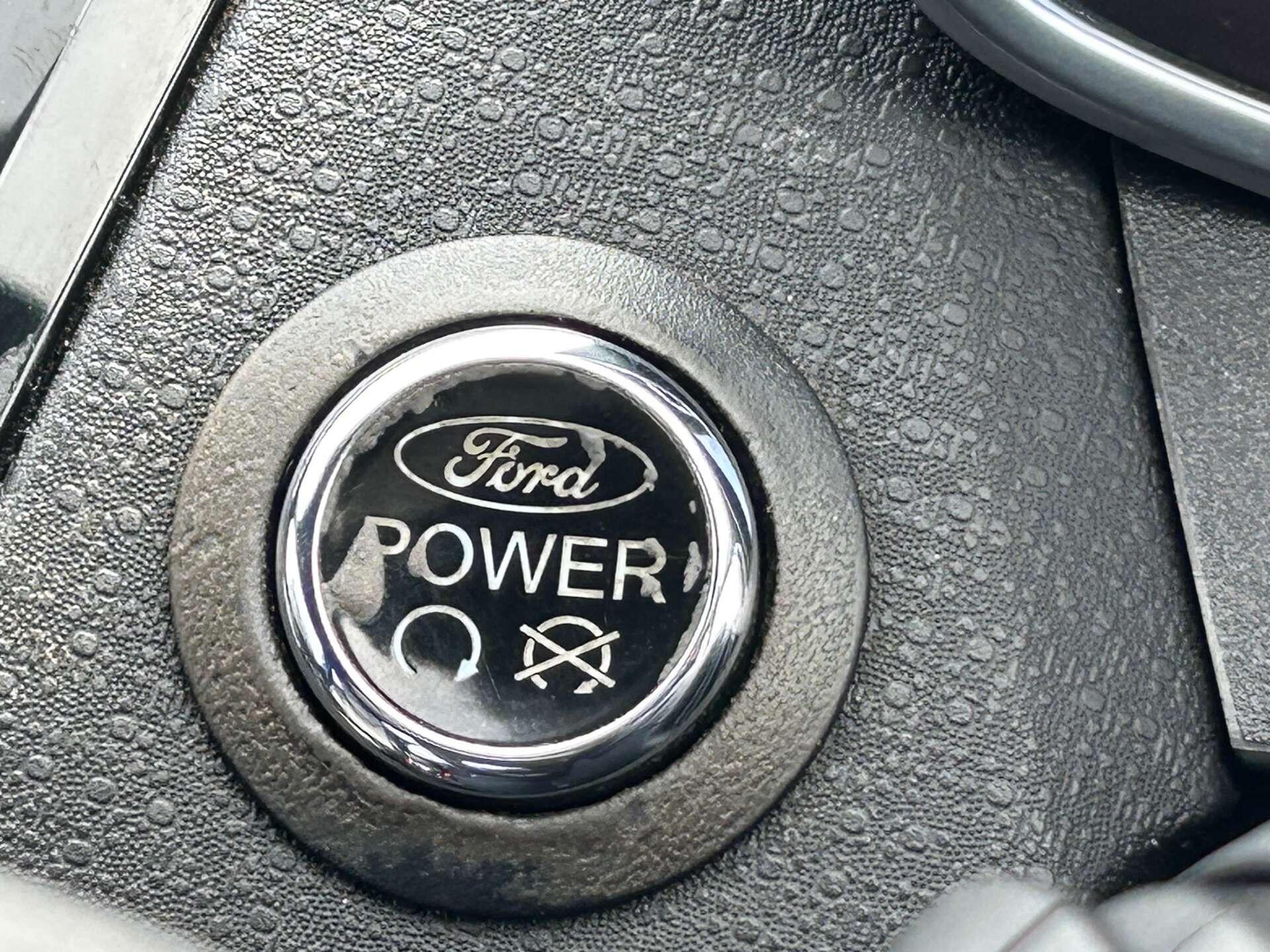 Ford Fiesta view 27