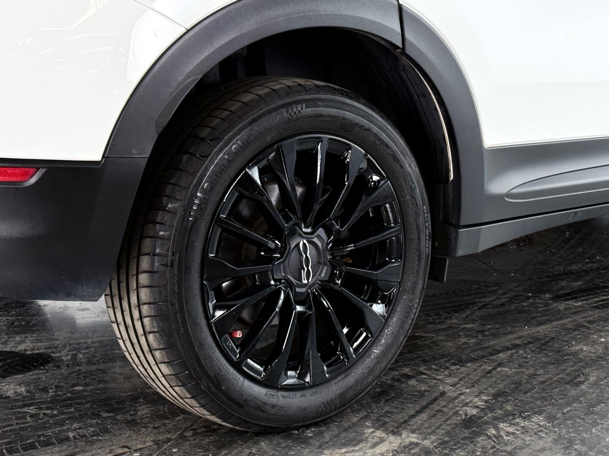 Fiat 500X view 9