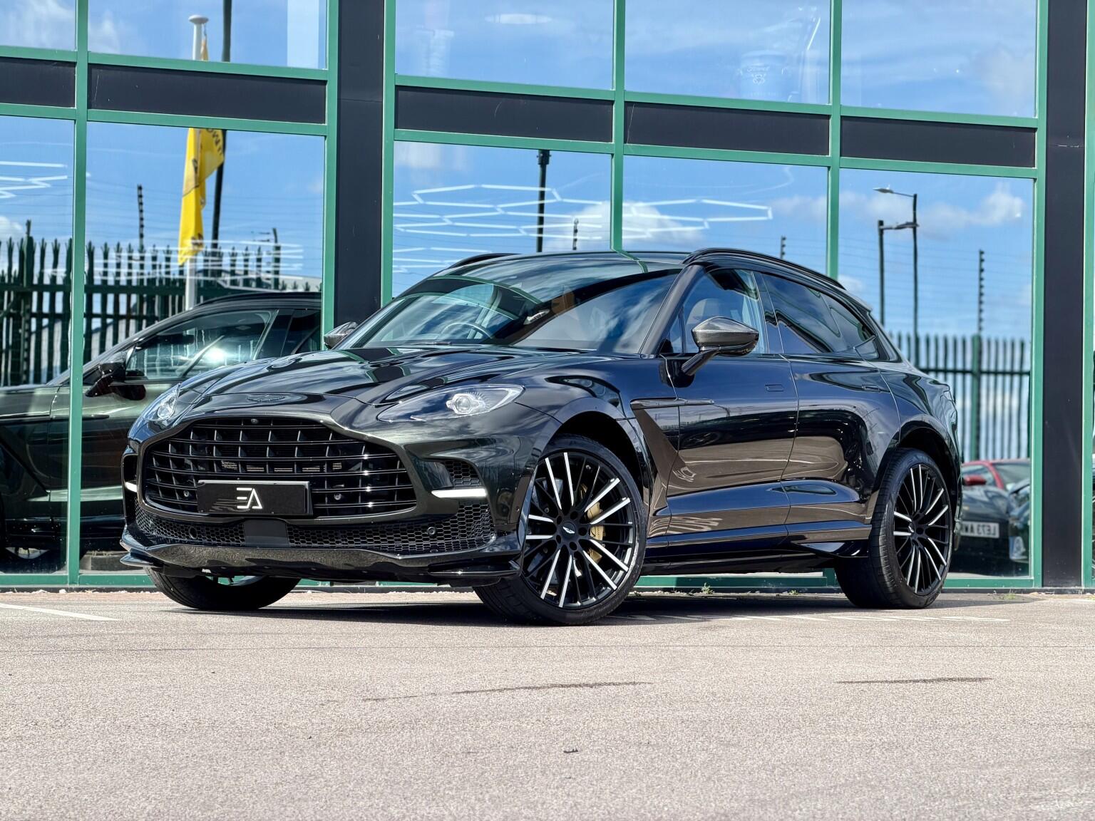 Aston Martin DBX view 18