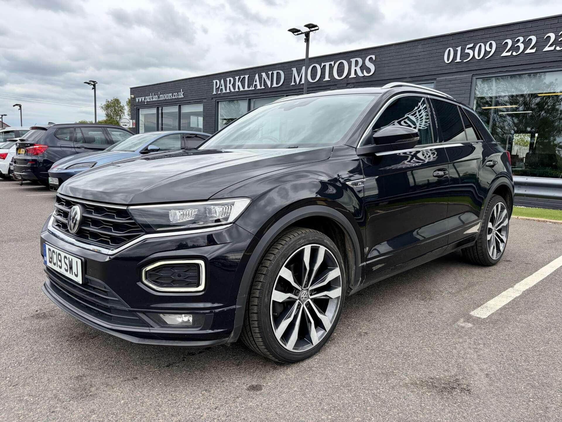 Volkswagen T-Roc view 4