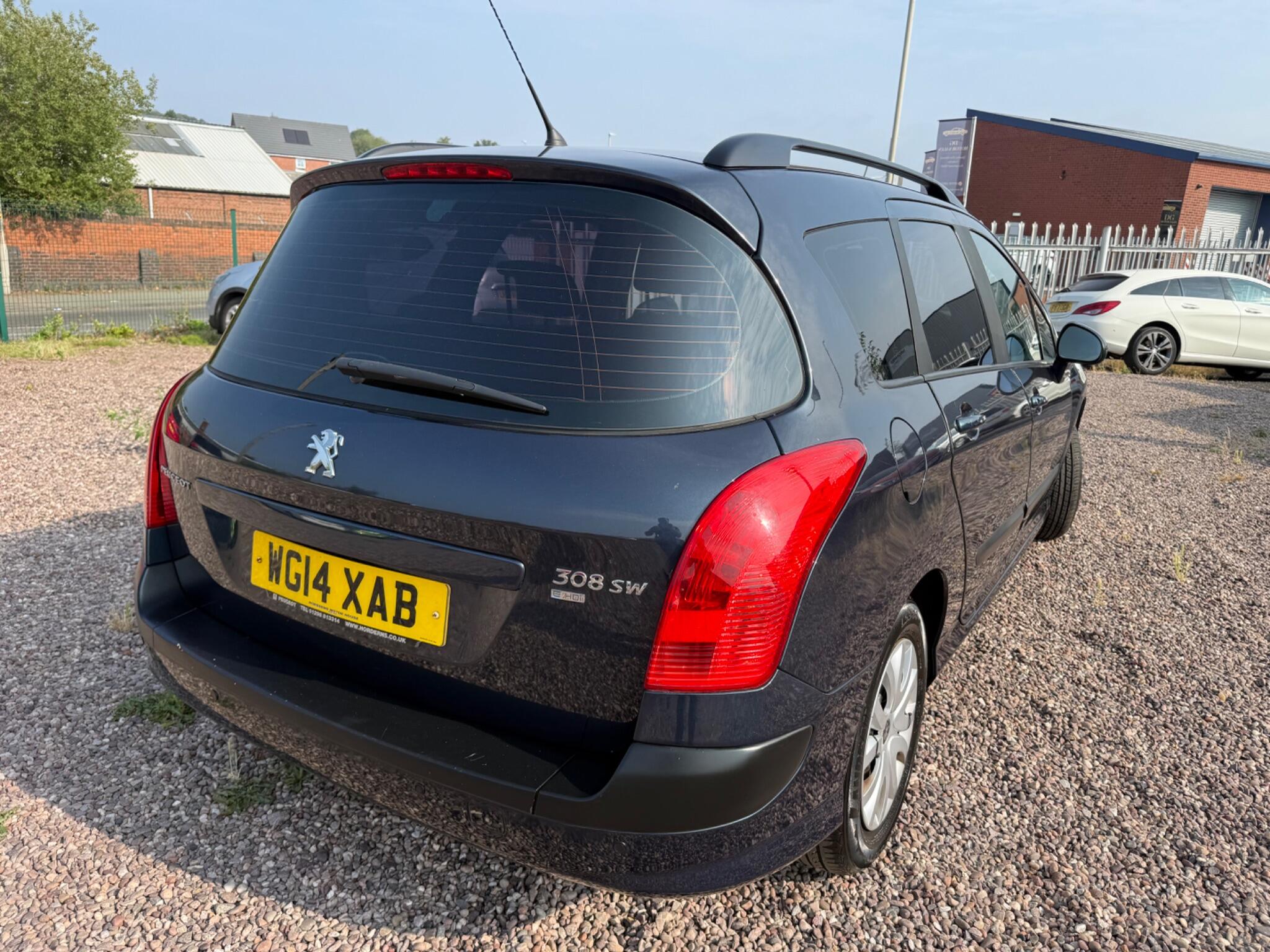Peugeot 308 view 12