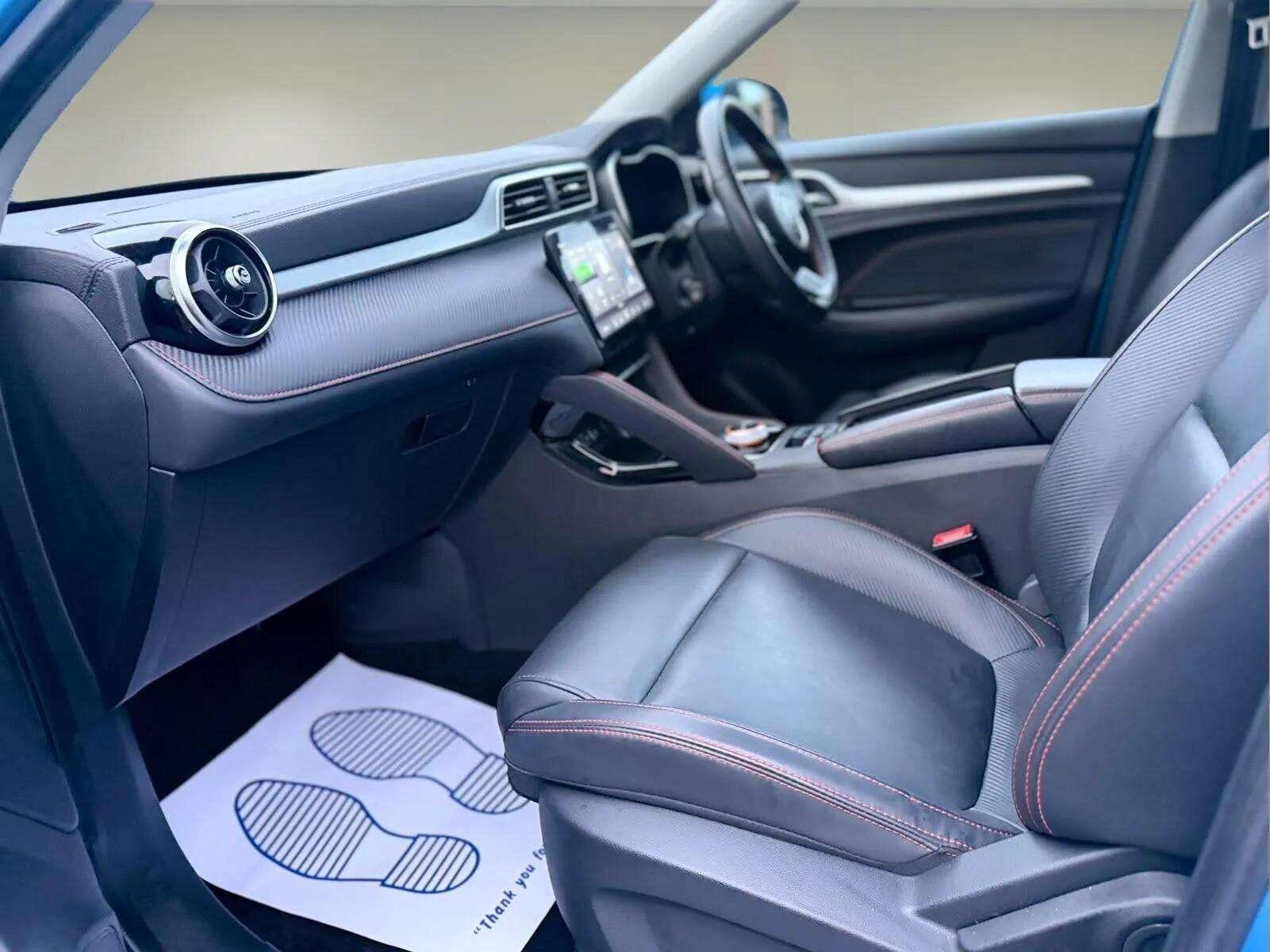 MG MG ZS view 42