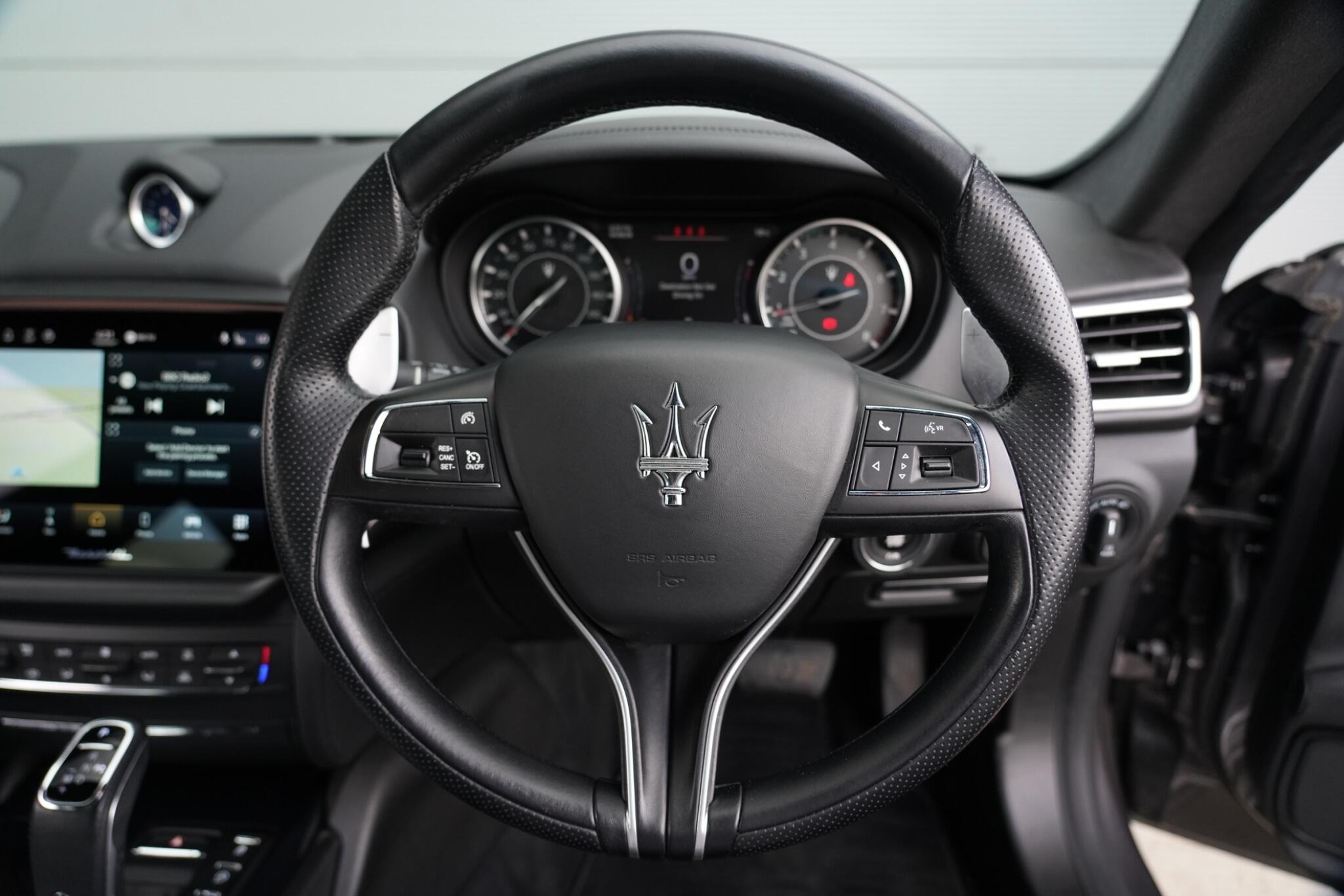 Maserati Ghibli view 13