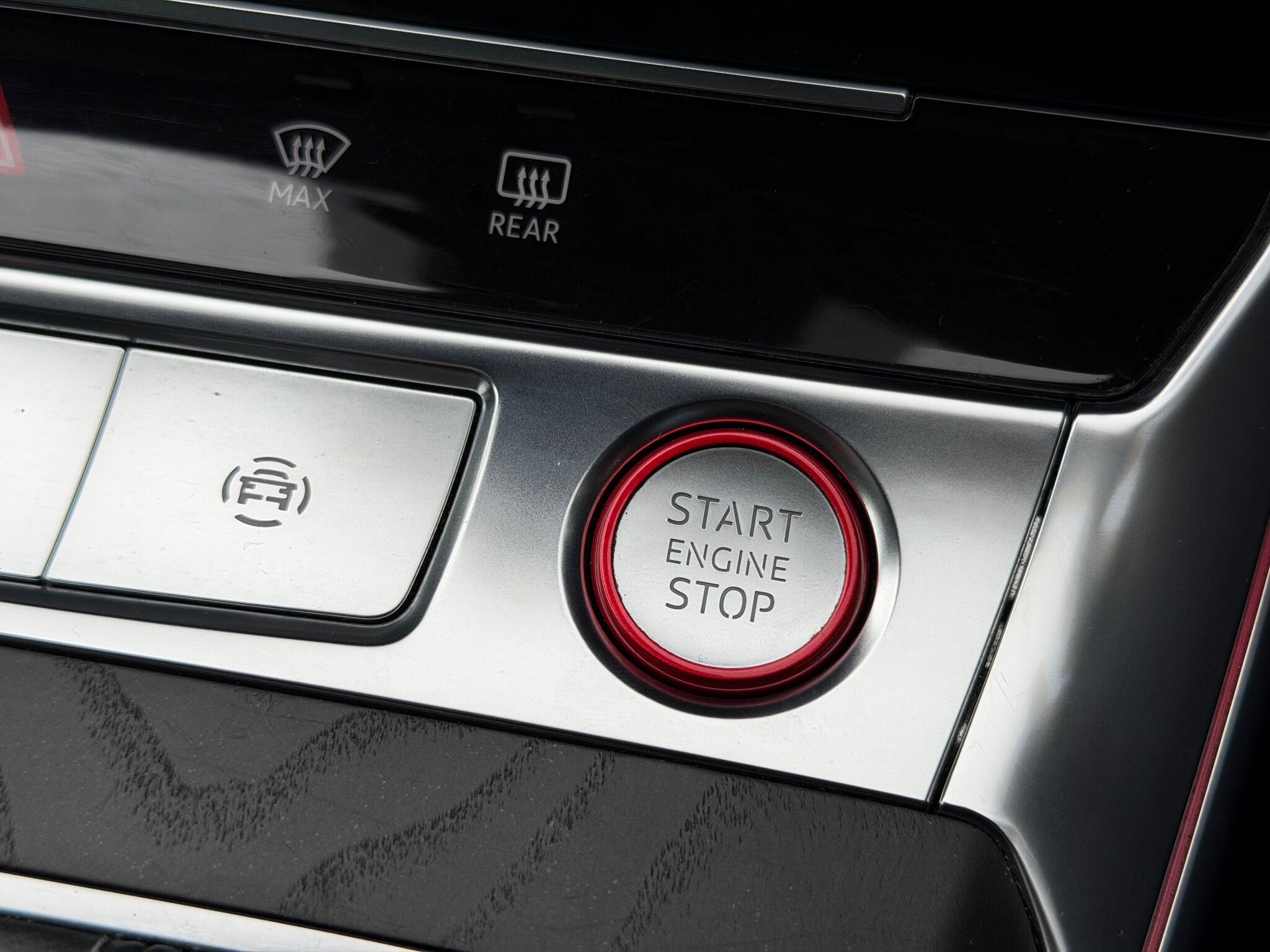 Audi RS6 view 44