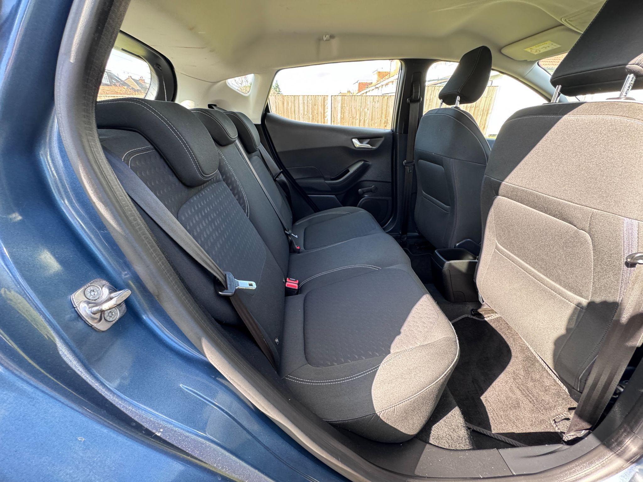 2018 Ford Fiesta image 21