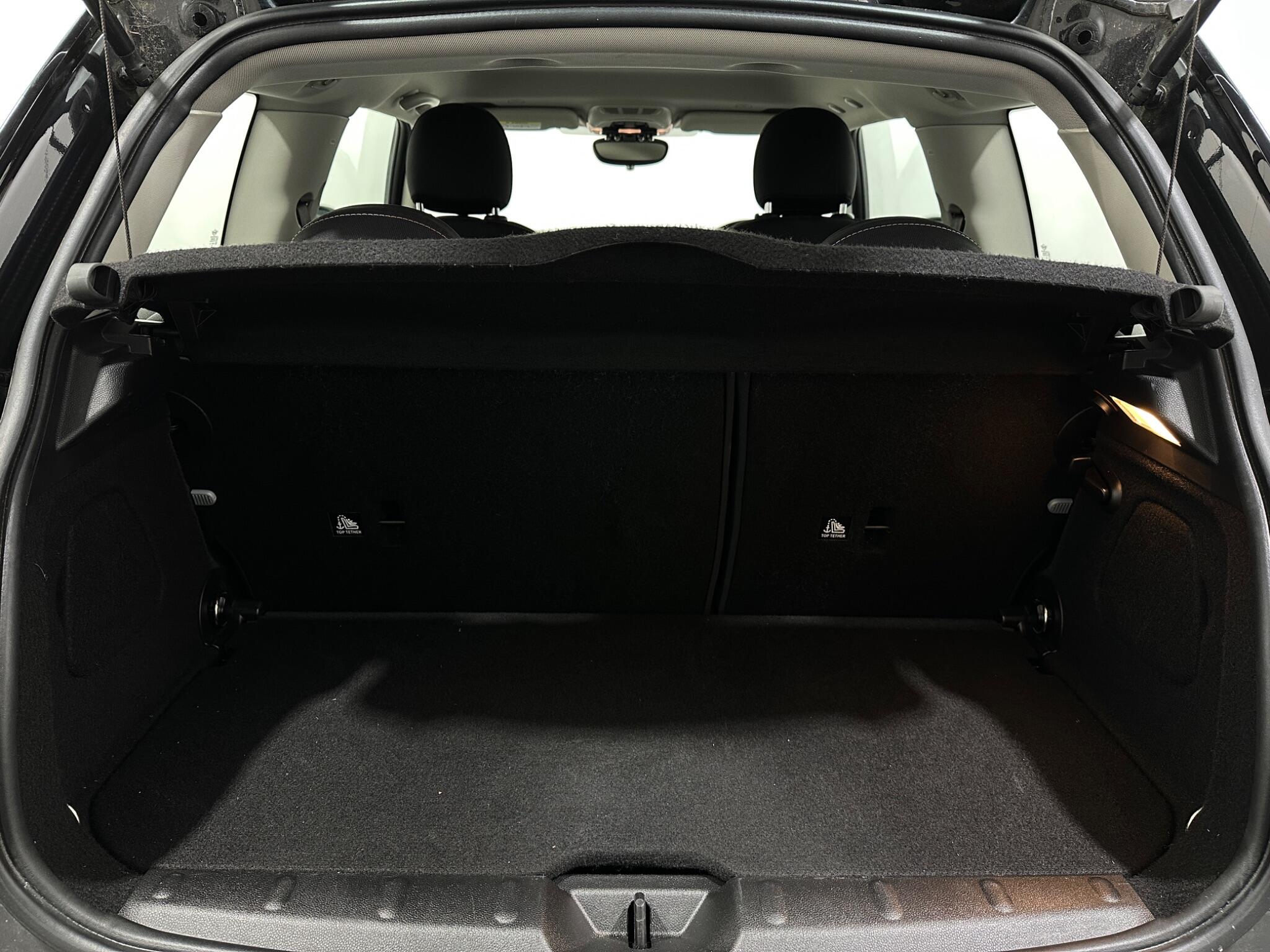 Mini Cooper view 42