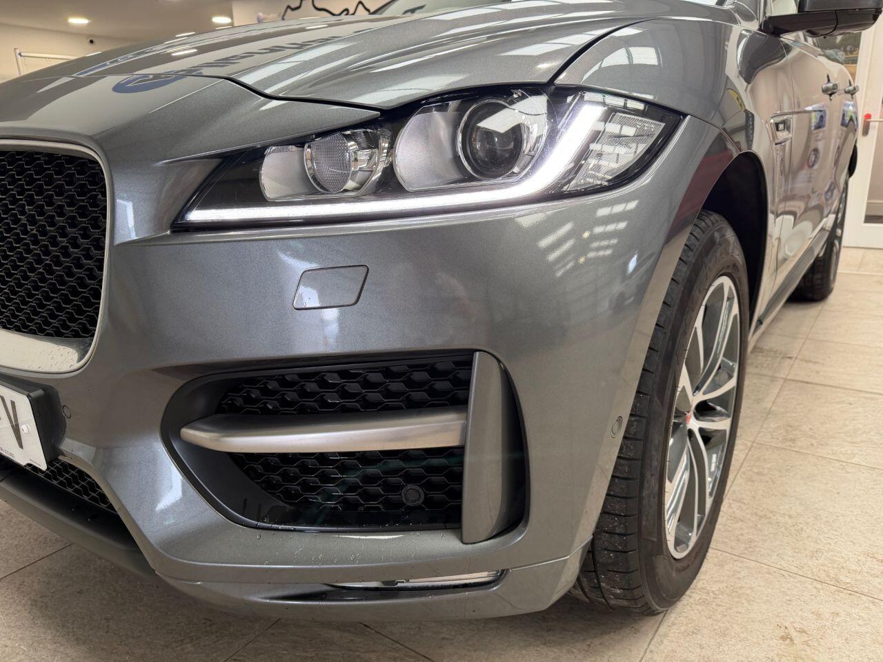 Jaguar F-Pace view 15