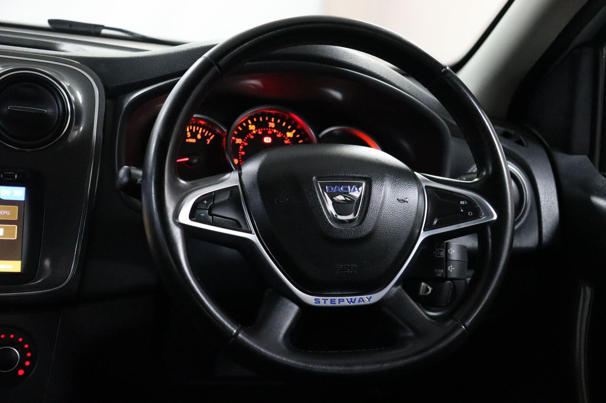 Dacia Sandero Stepway view 45