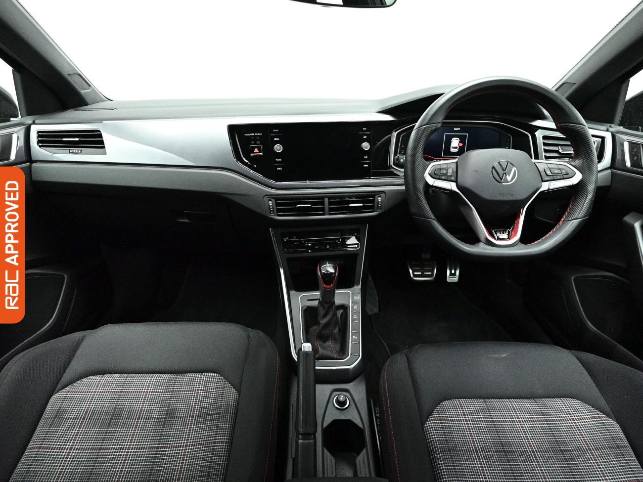 Volkswagen Polo view 2