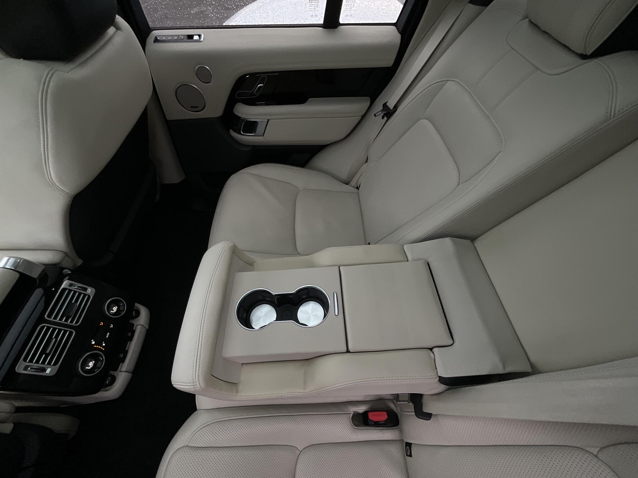 Land Rover Range Rover view 15