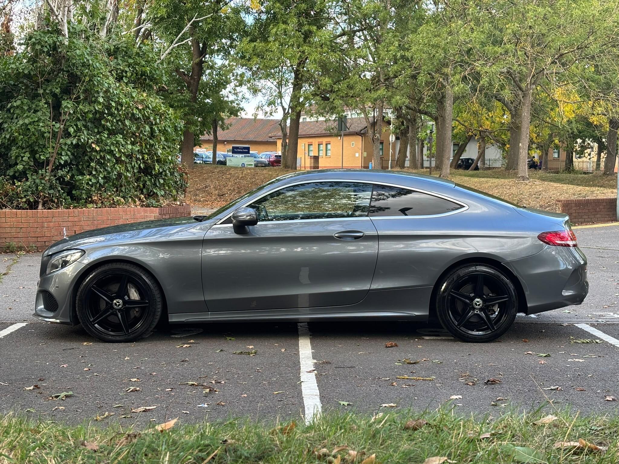 Mercedes-Benz C-Class view 6