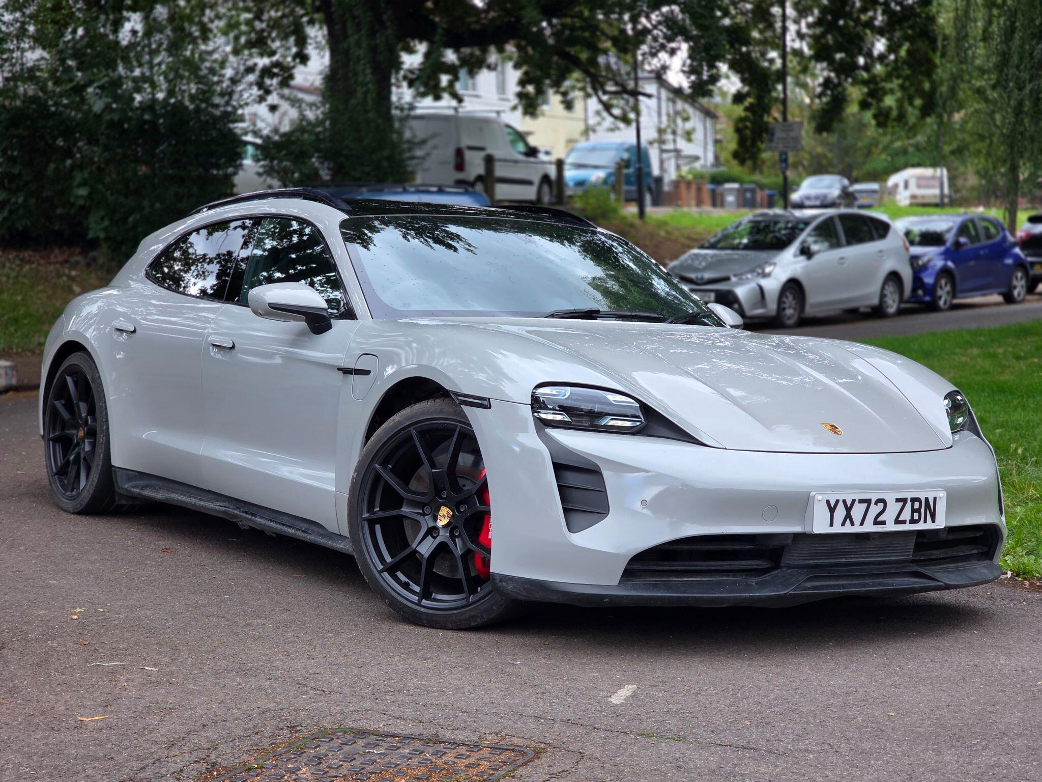 2022 PORSCHE TAYCAN
