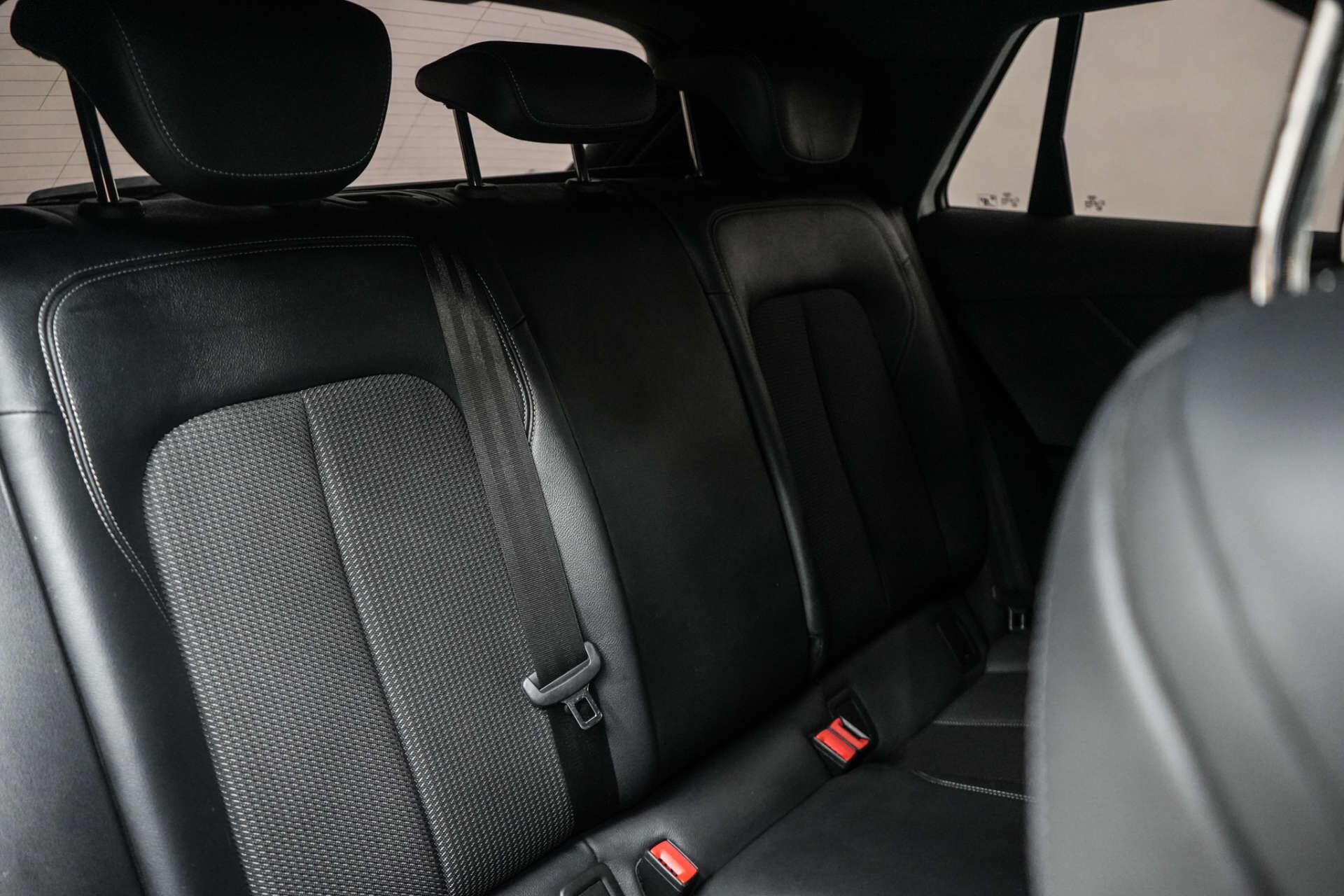 Audi Q2 view 22