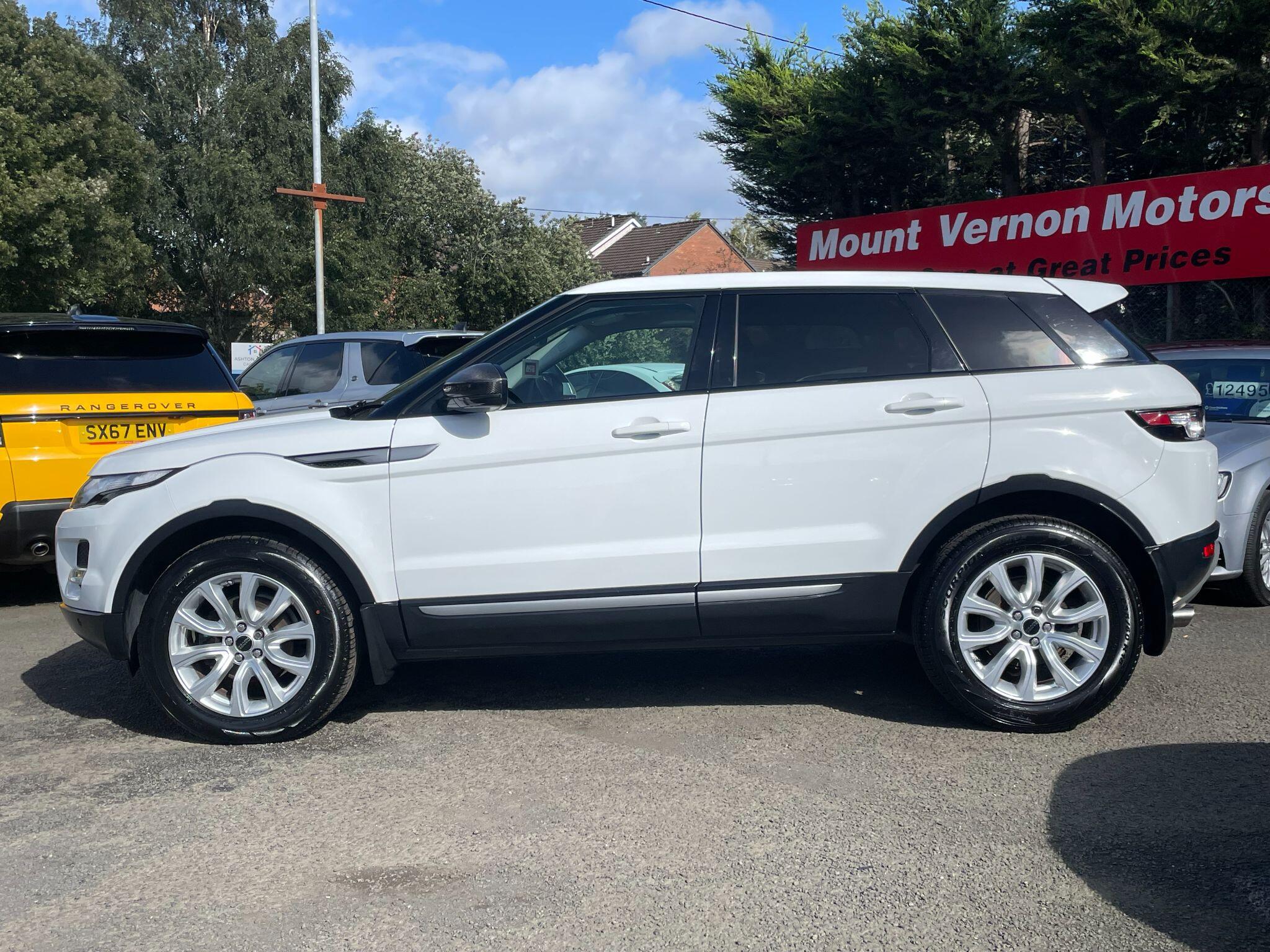 Land Rover Range Rover Evoque view 9