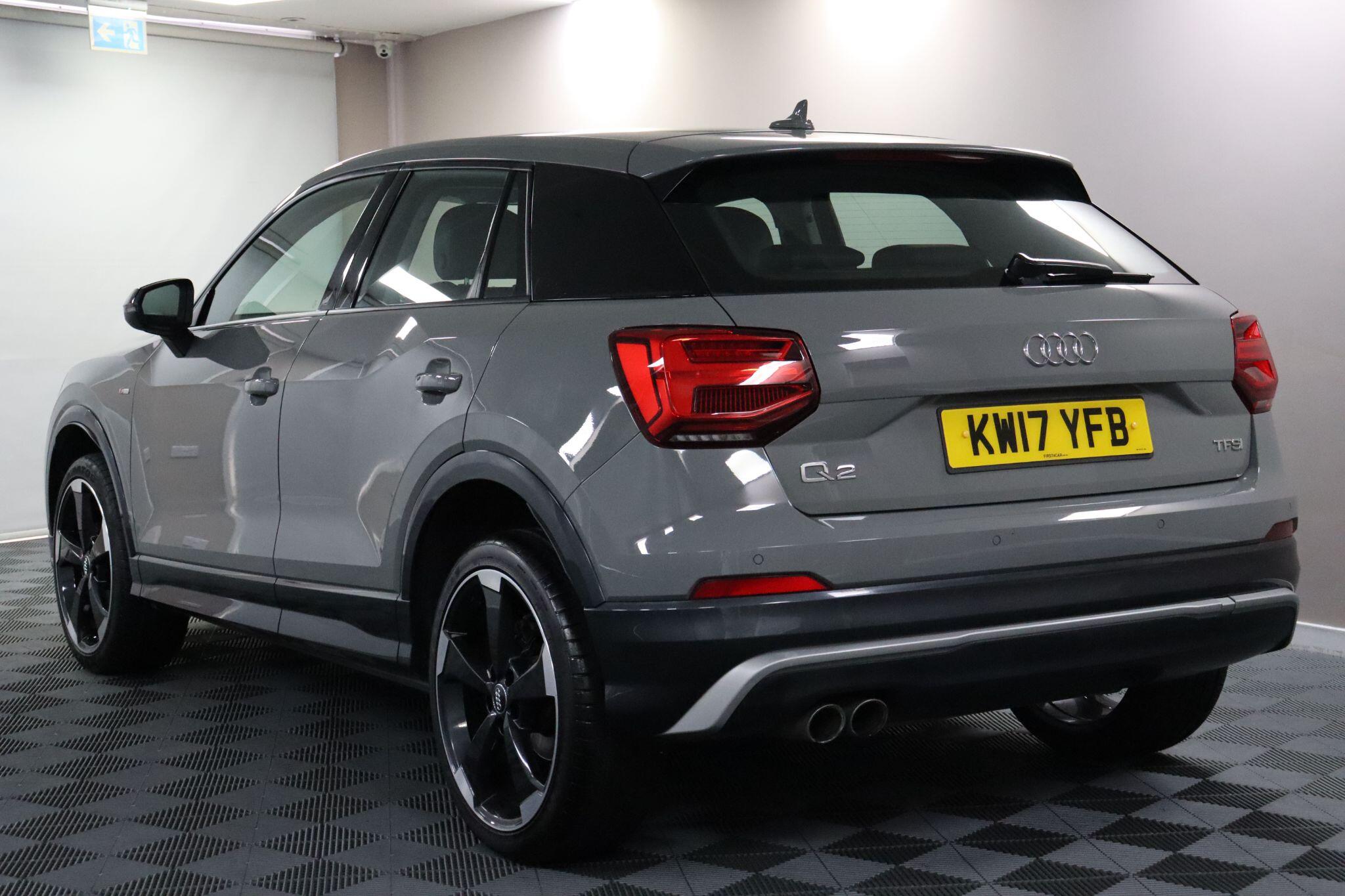 Audi Q2 view 10