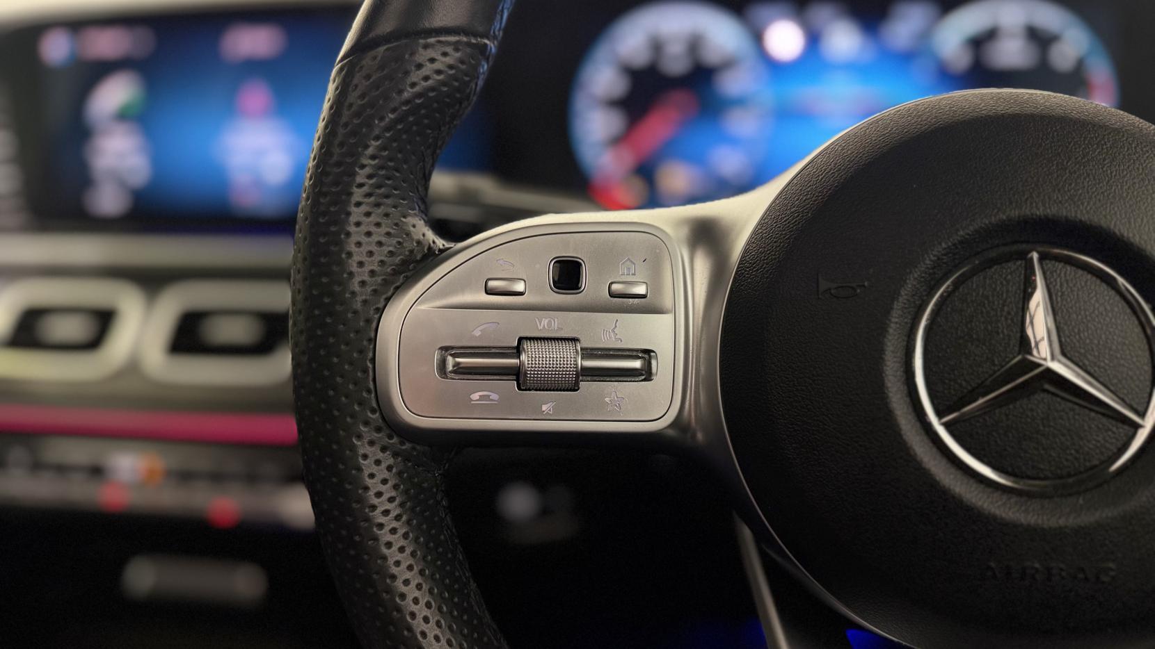 Mercedes-Benz Gle view 16