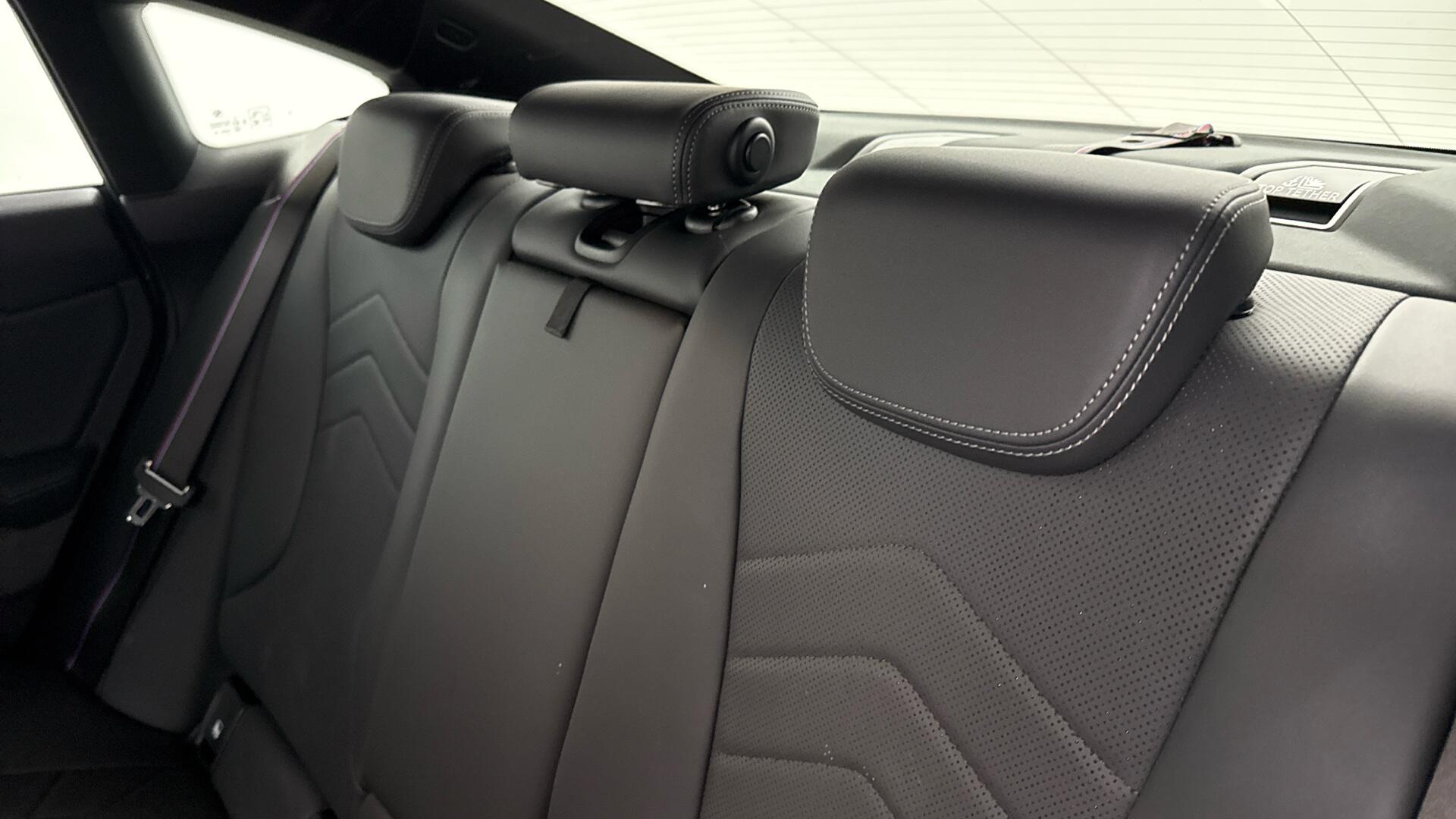 BMW 2 Series view 12