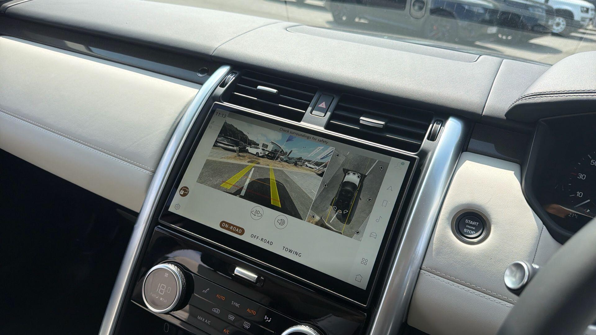 Land Rover Discovery view 10