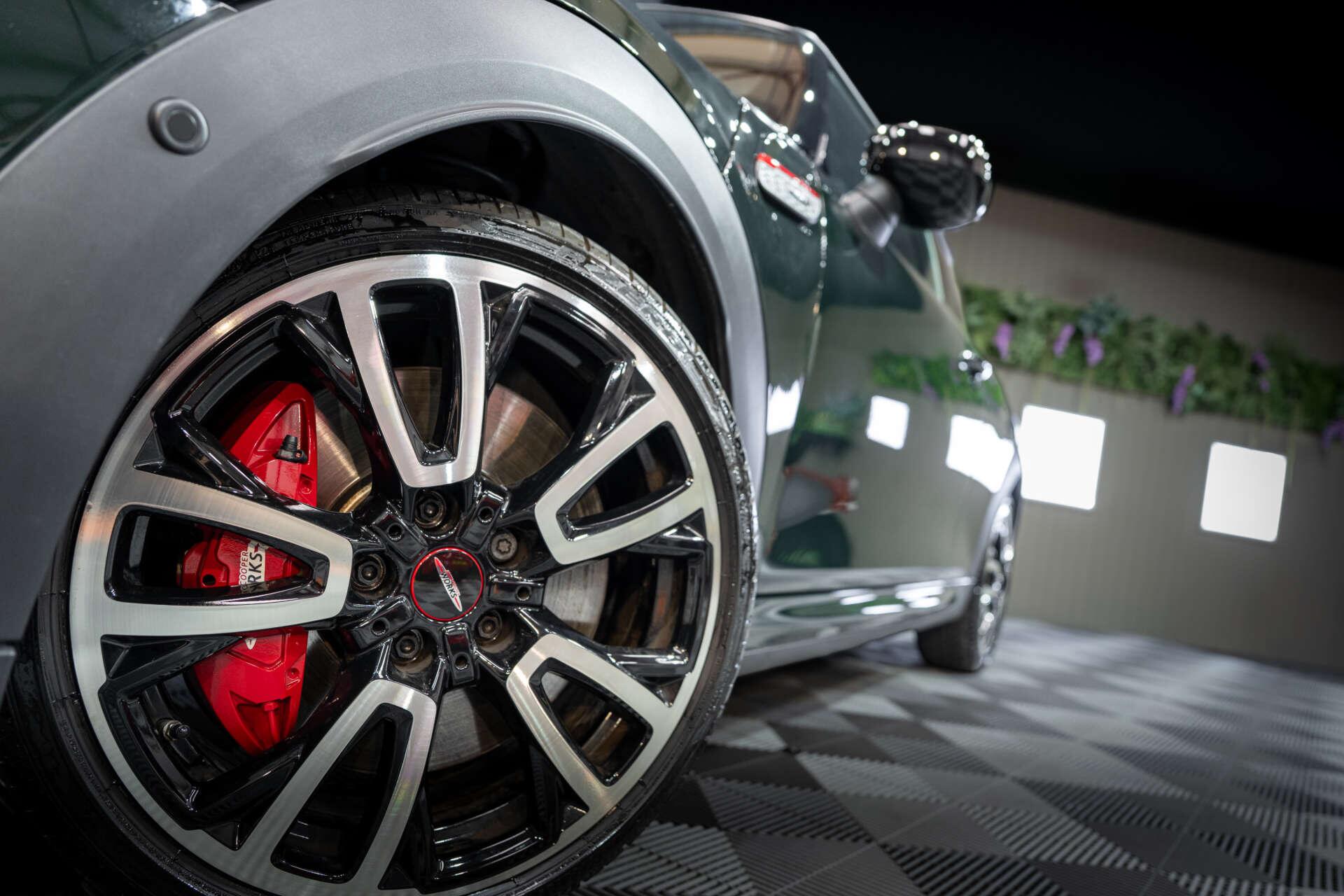 Mini Cooper view 7