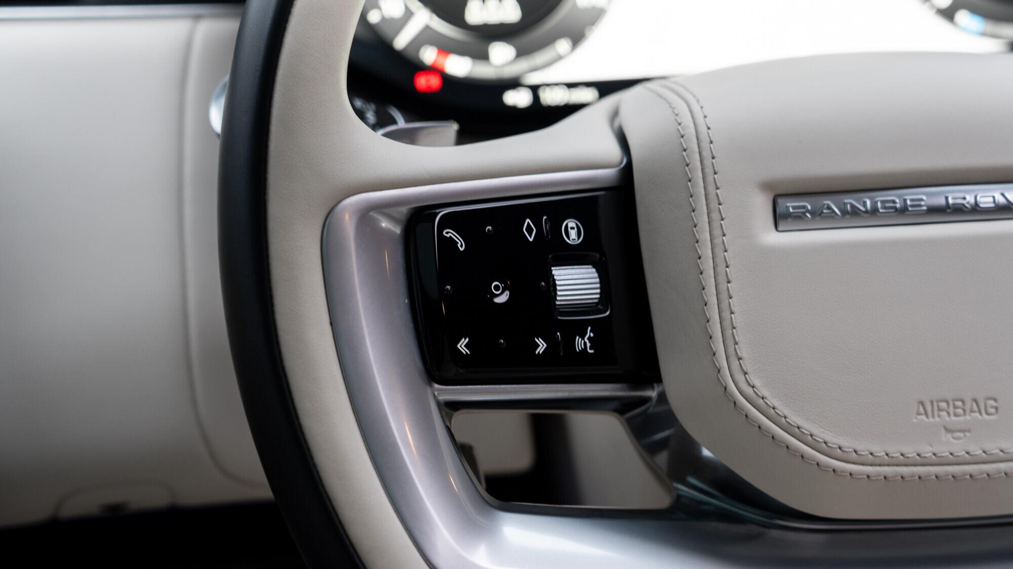 Land Rover Range Rover view 22