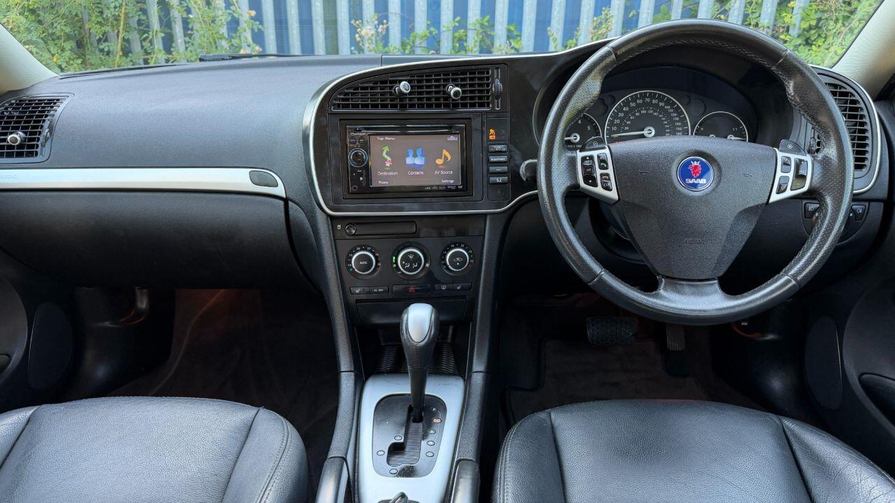 Saab 9-3 view 14