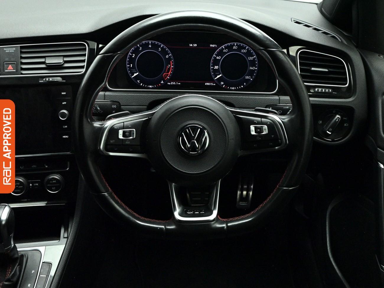 Volkswagen Golf view 9