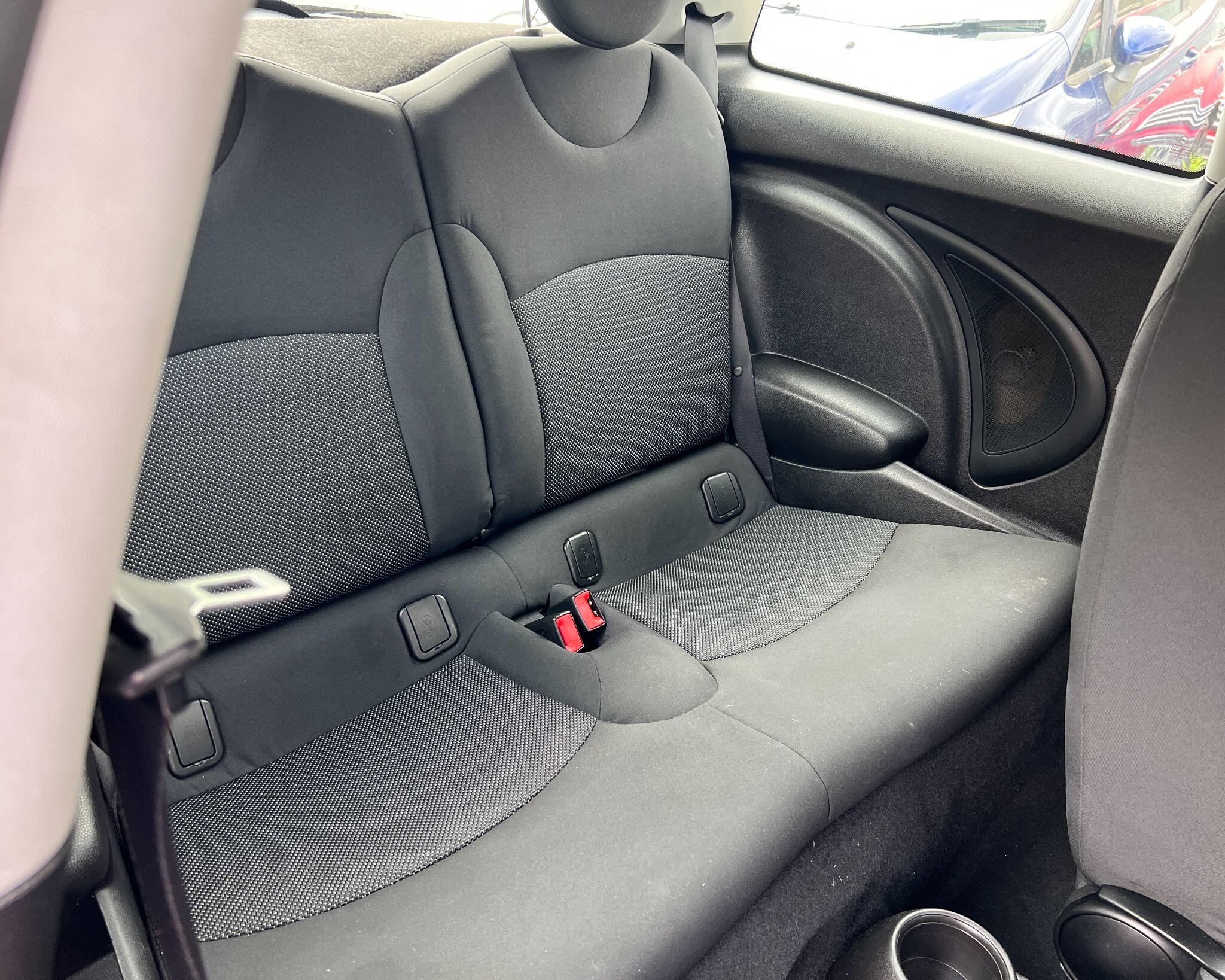 Mini Hatch view 19