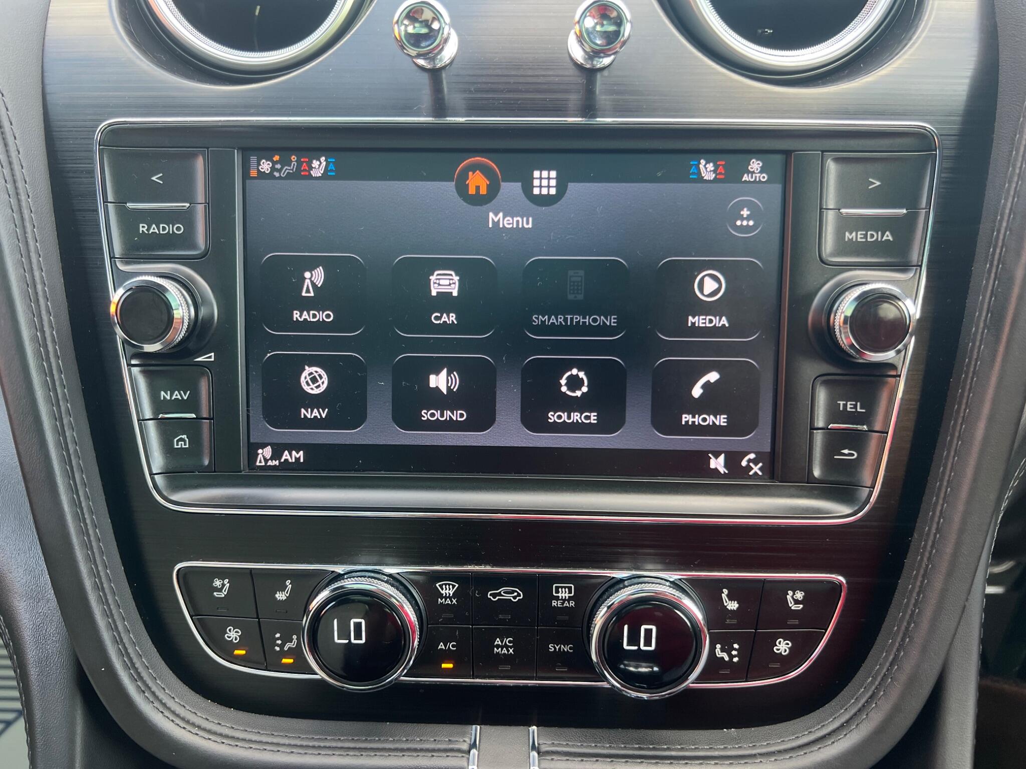 Bentley Bentayga view 56