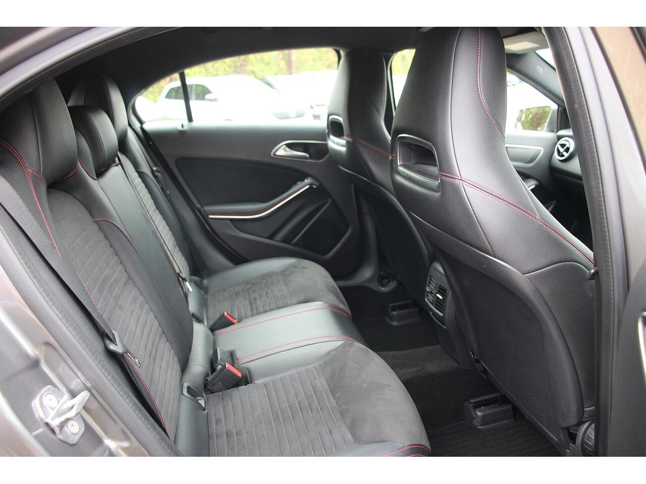 Mercedes-Benz A-Class view 18