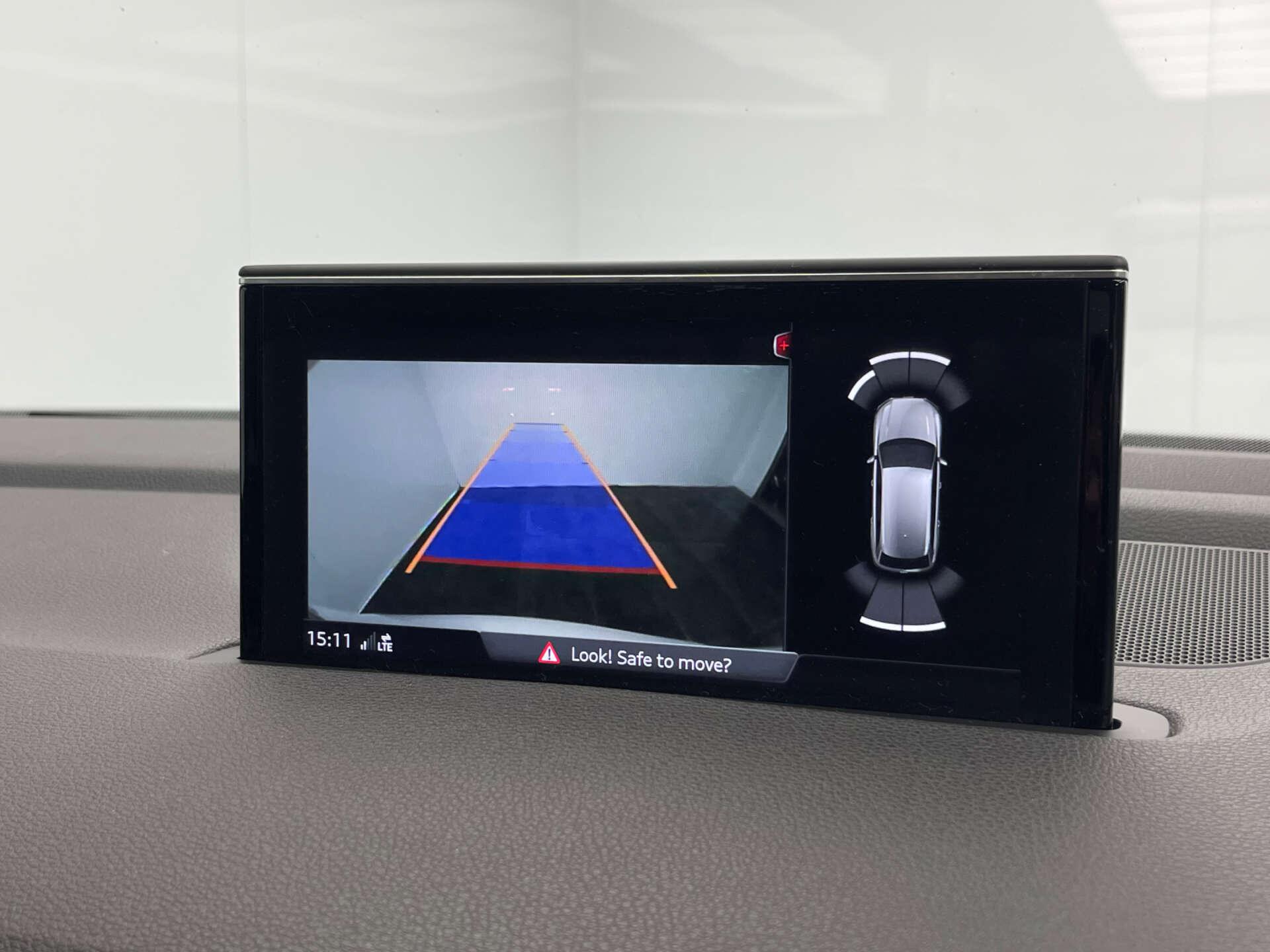 Audi Q7 view 29