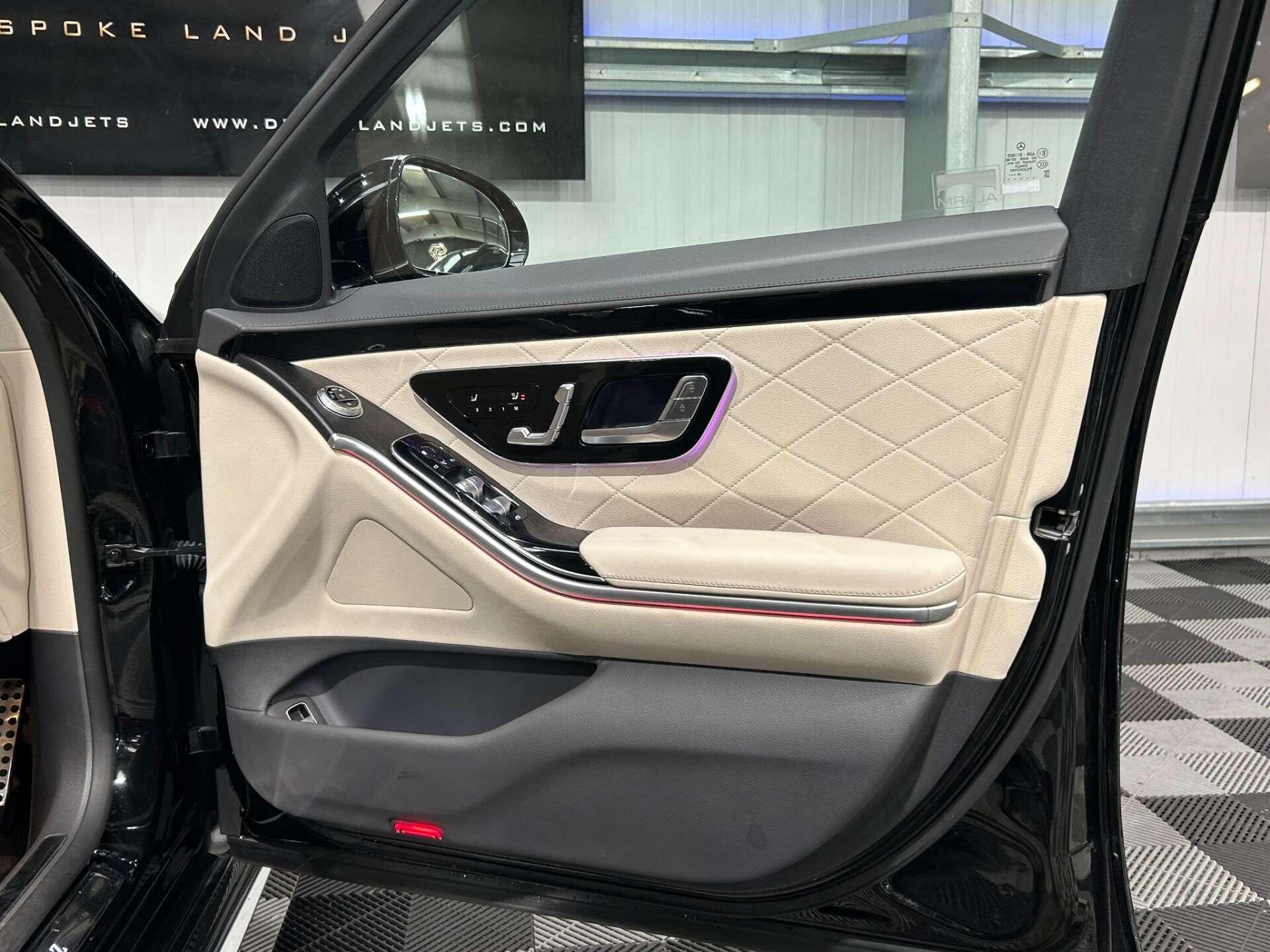 Mercedes-Benz S Class view 43