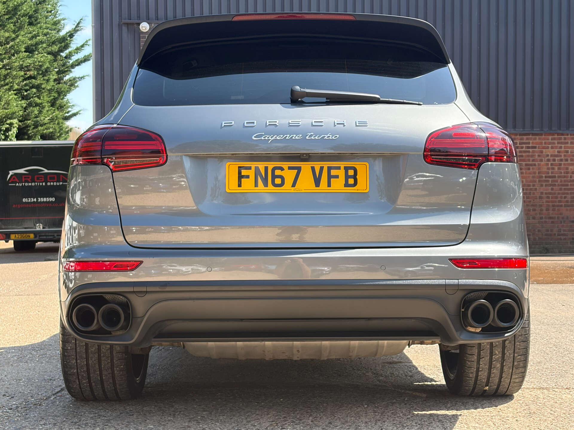 Porsche Cayenne view 15