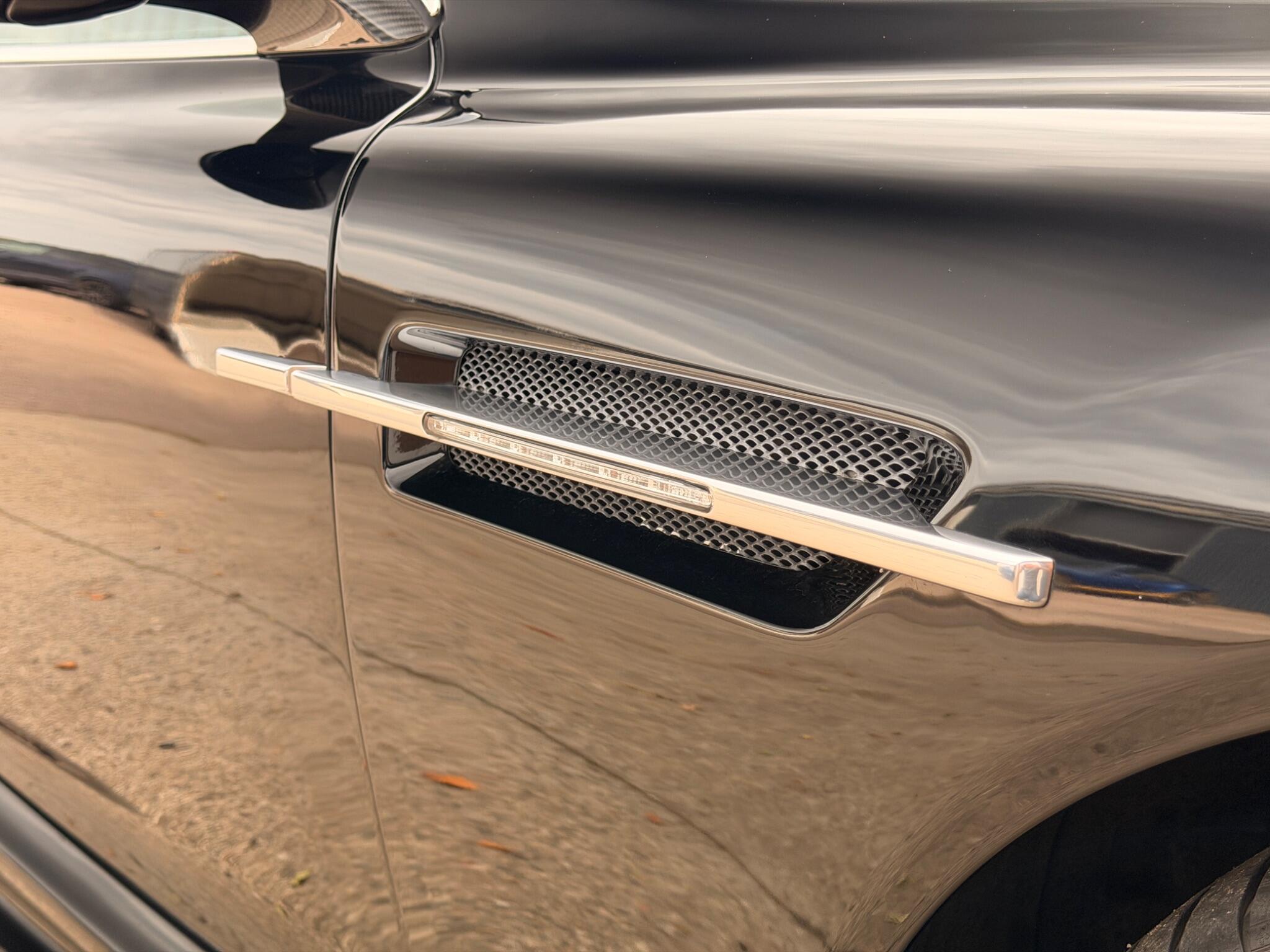 Aston Martin DBS view 31
