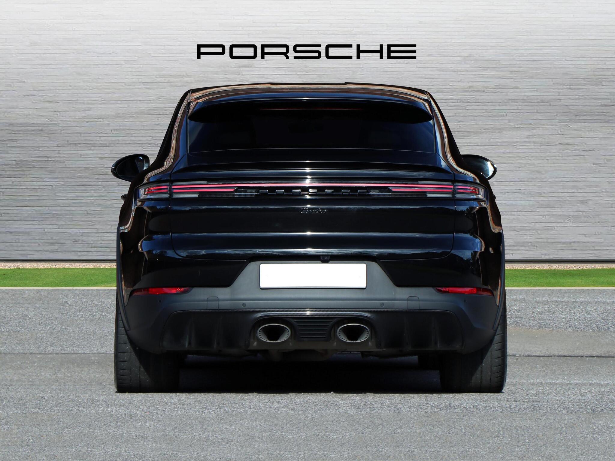 Porsche Cayenne view 8