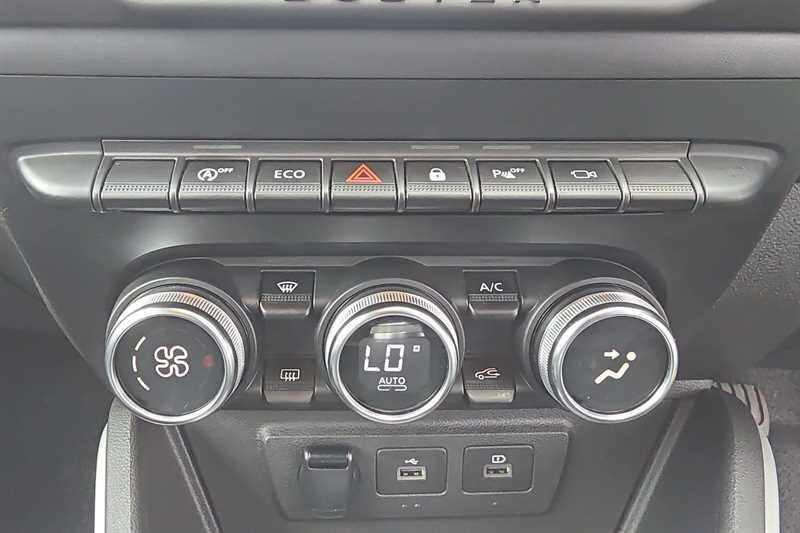 Dacia Duster view 15