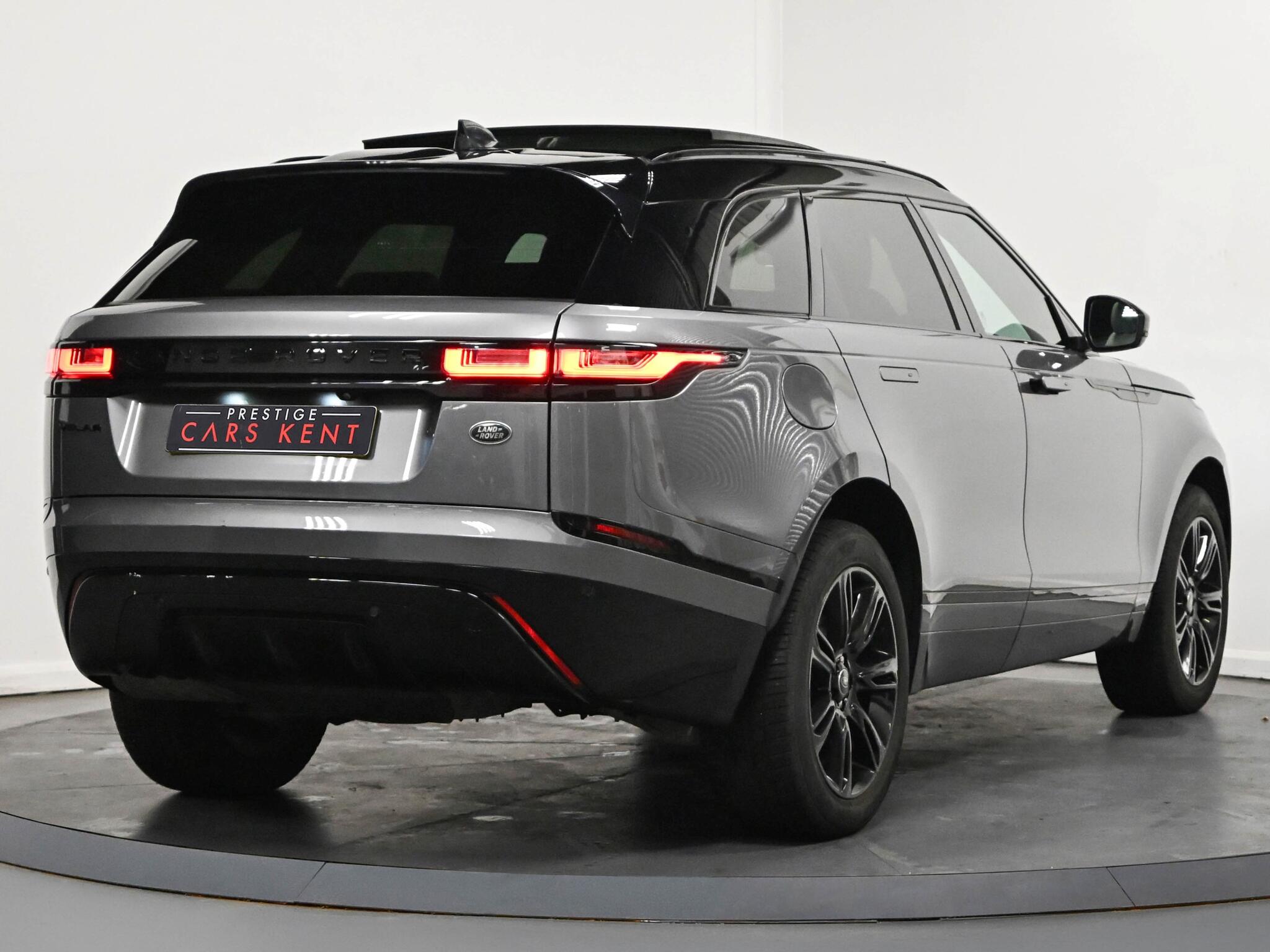 Land Rover Range Rover Velar view 26