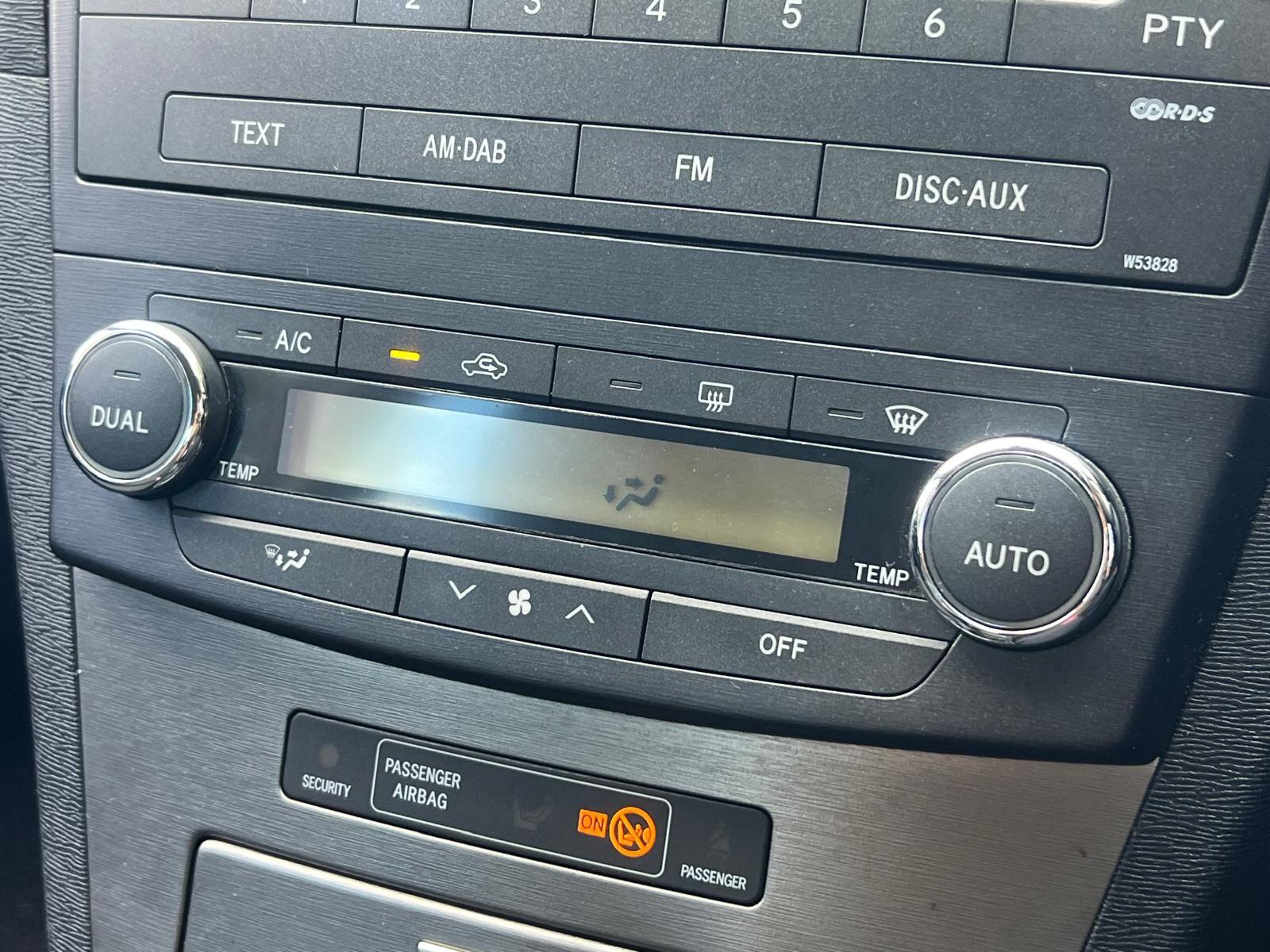 Toyota Avensis view 29