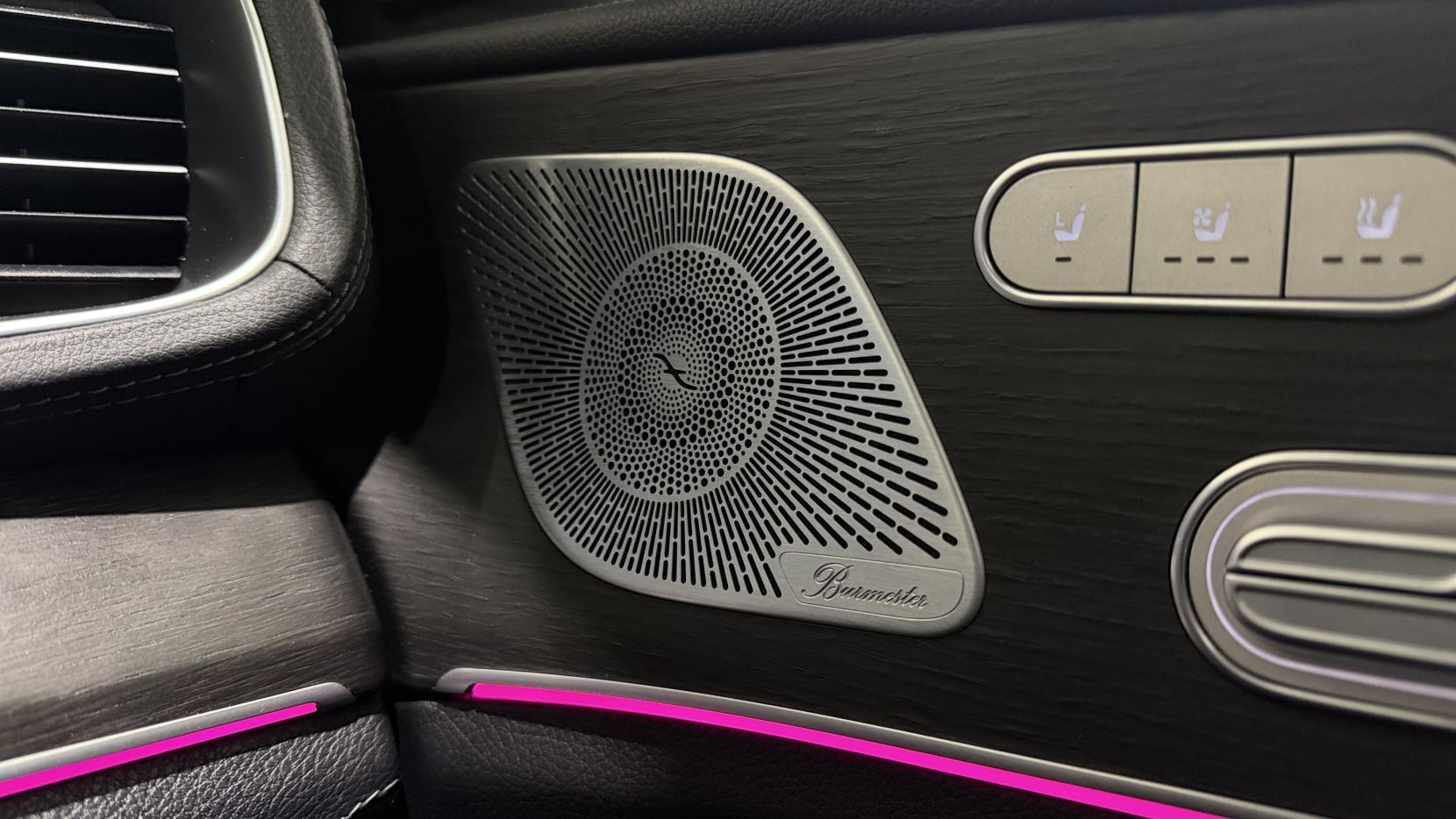 Mercedes-Benz Gle view 15