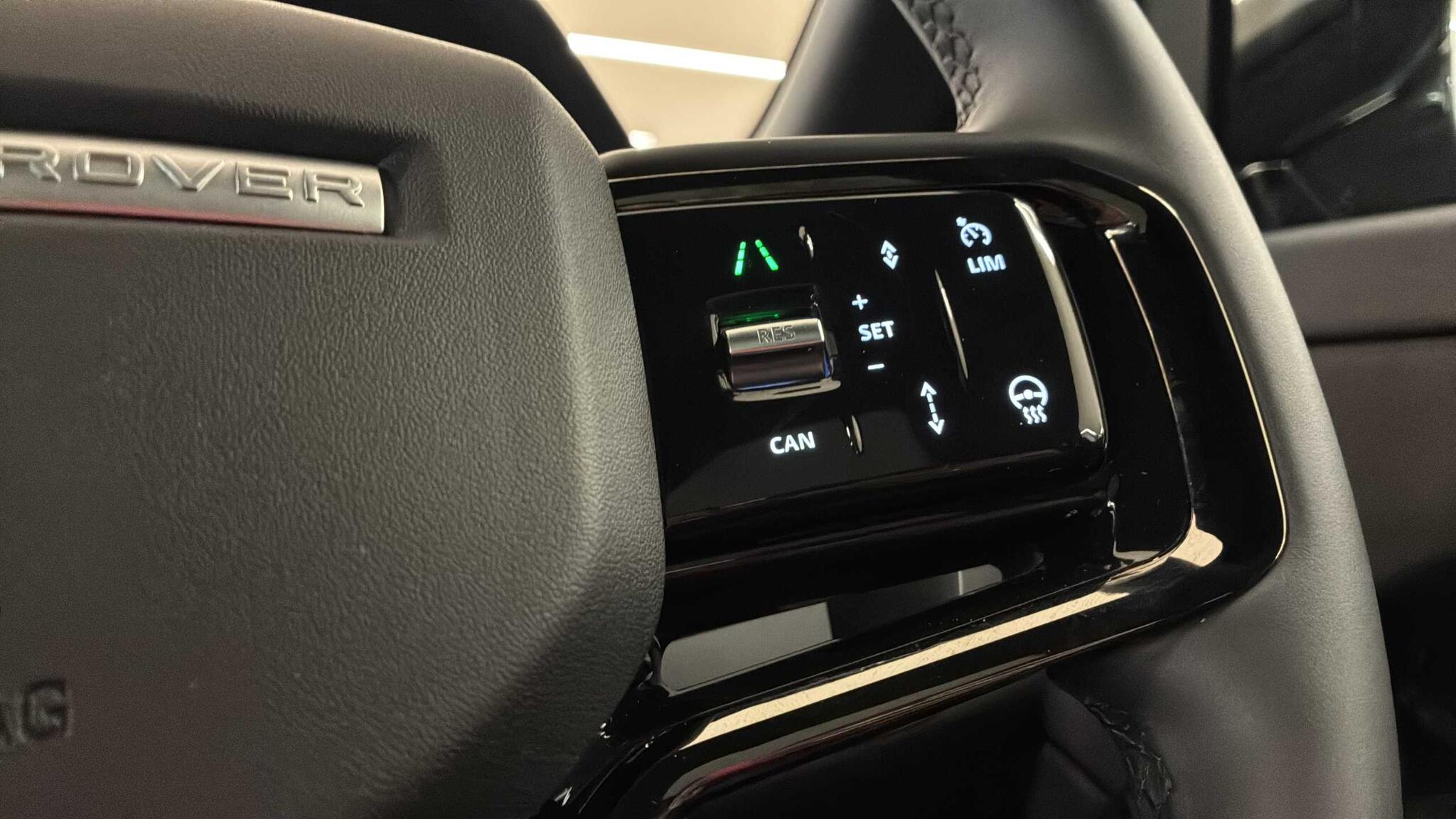 Land Rover Range Rover Evoque view 28