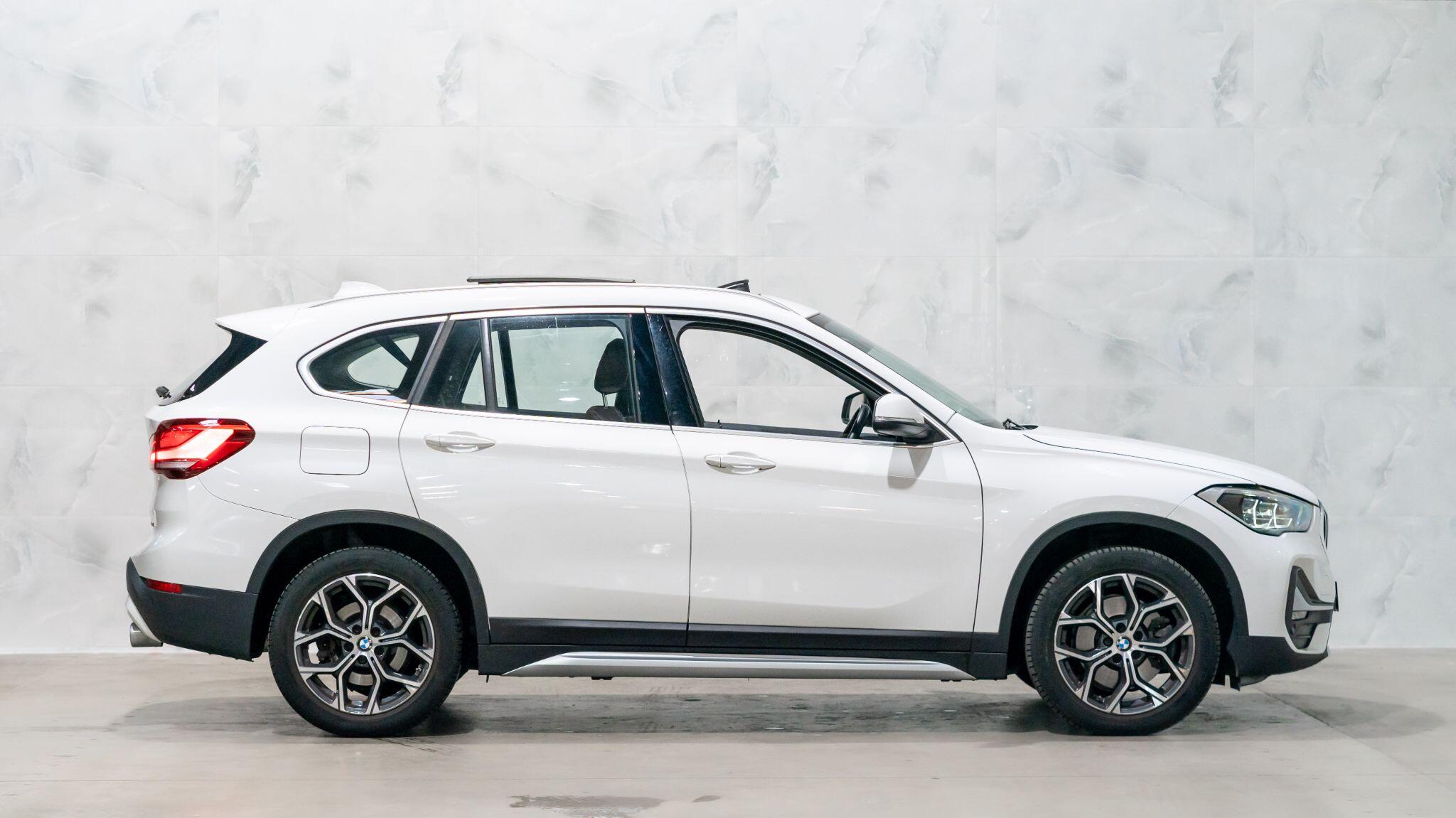 BMW X1 view 8