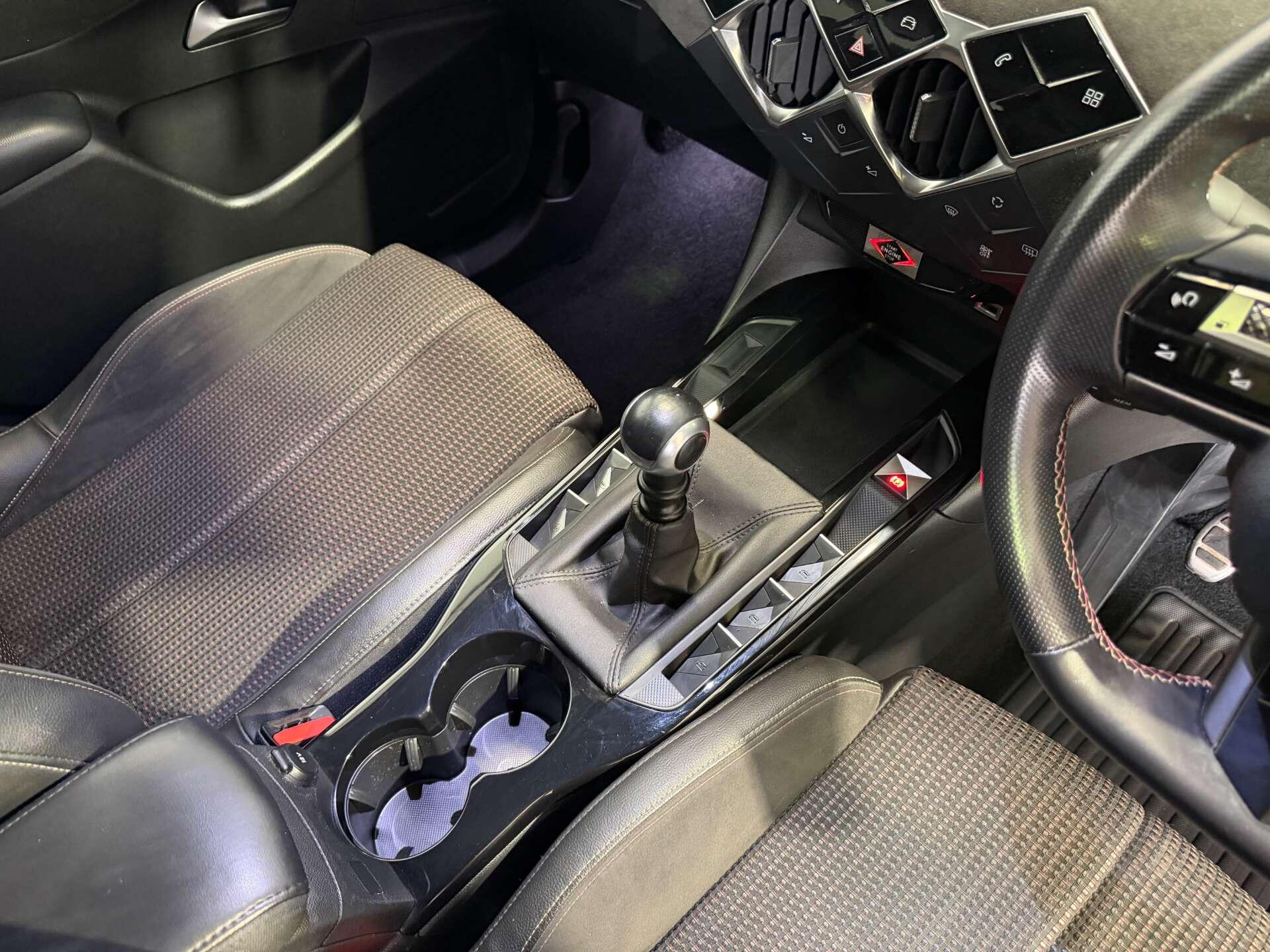 DS Automobiles DS 3 Crossback view 14