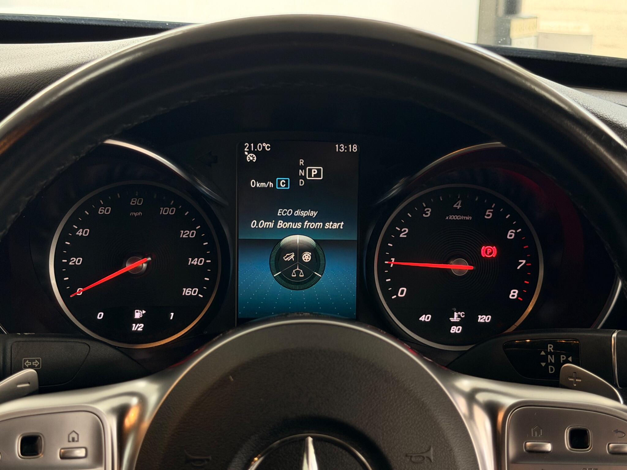 Mercedes-Benz C-Class view 31