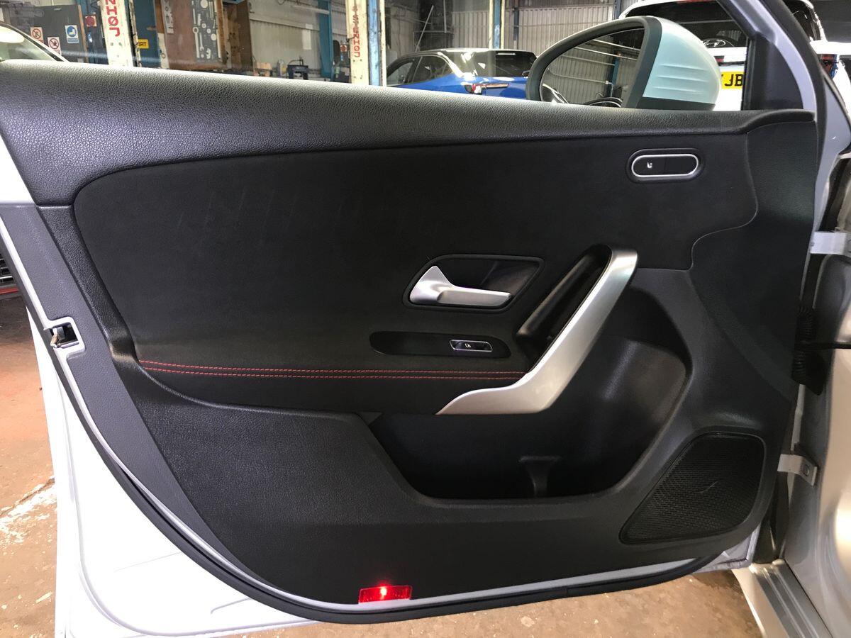 Mercedes-Benz A-Class view 19