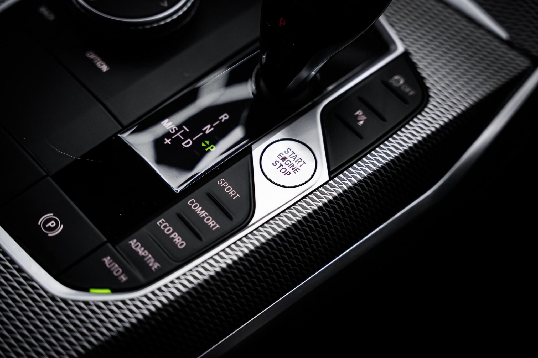 BMW 3 Series view 40