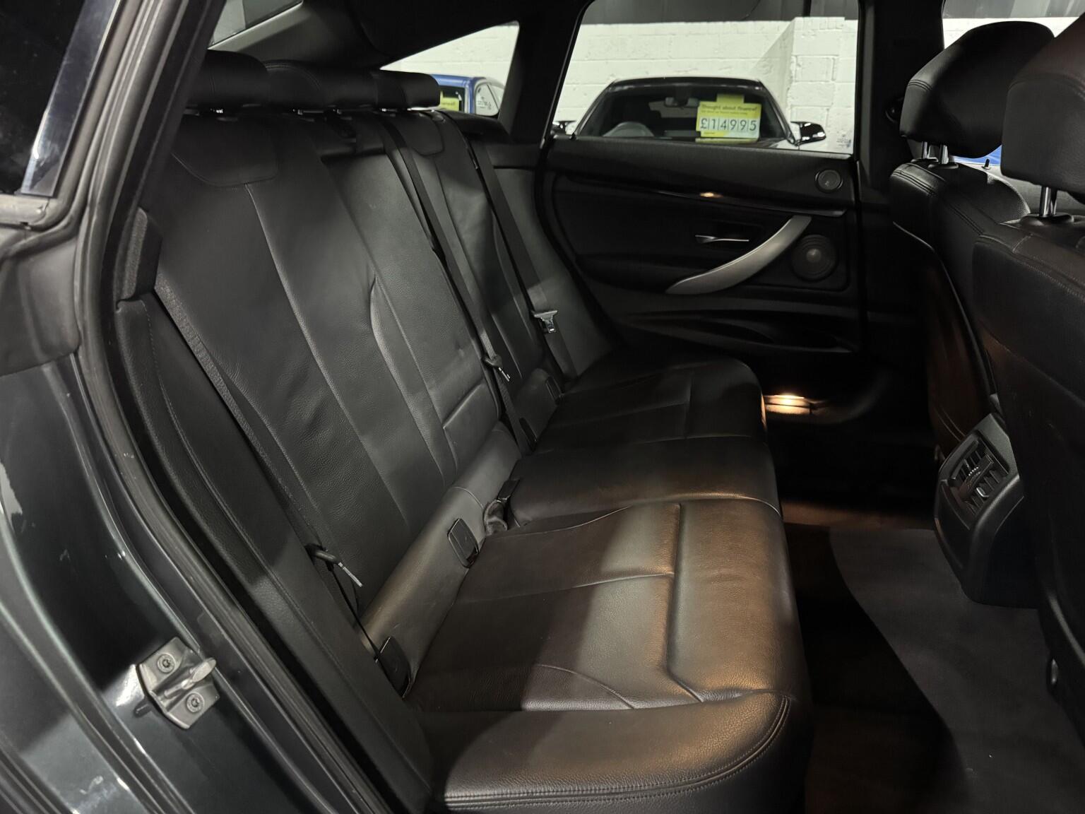 BMW 3 Series view 16