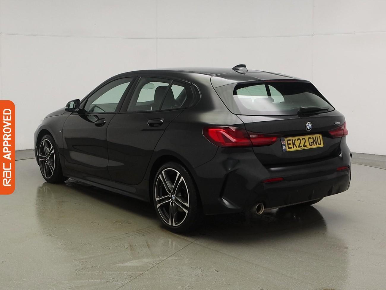 BMW 1 Series view 4